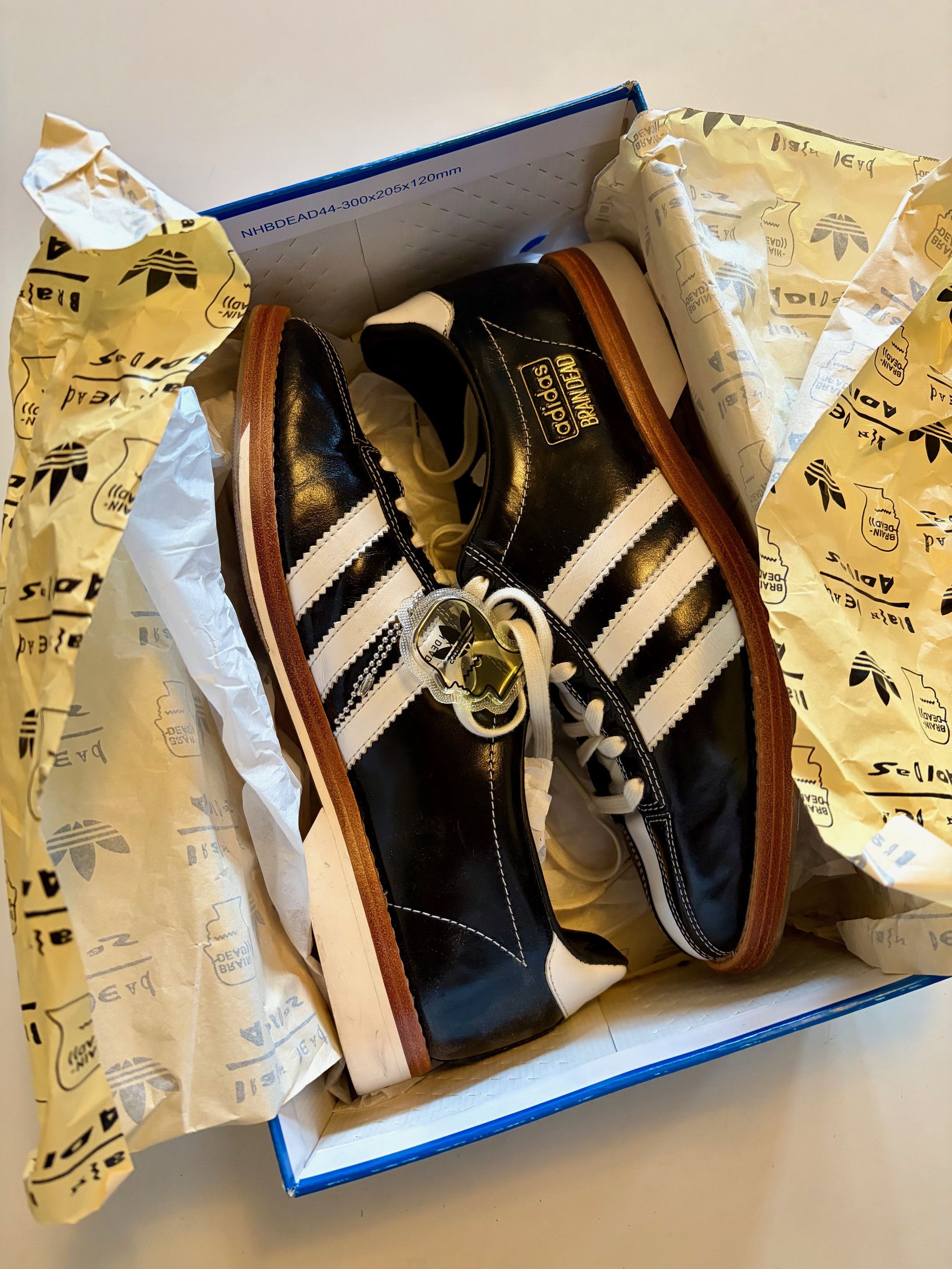 adidas gazelle silver green womens Brain Dead x adidas Stan Smith