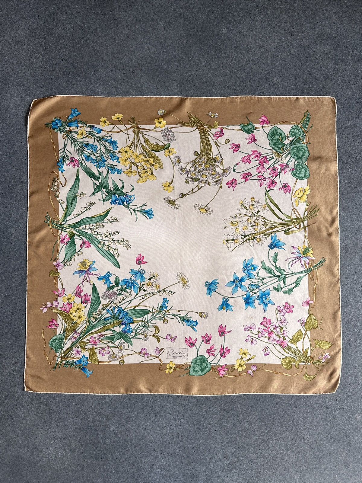 Gucci Vintage GUCCI Light Brown Floral Print Silk Scarf Size ONE SIZE - 1 Thumbnail