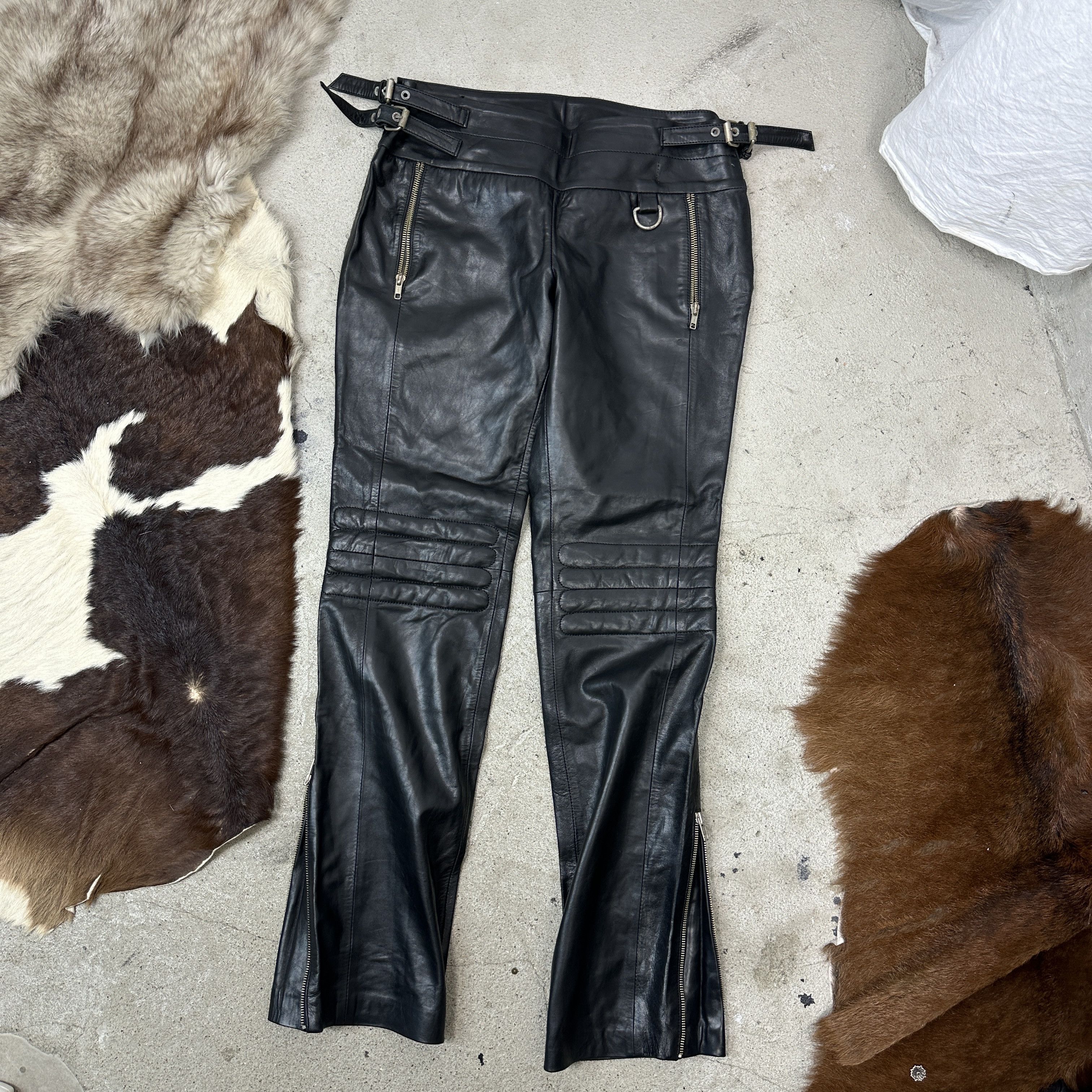 Vintage Vintage Leather Buckled Grunge Trousers Y2K Size 26" / US 2 / IT 38 - 2 Thumbnail