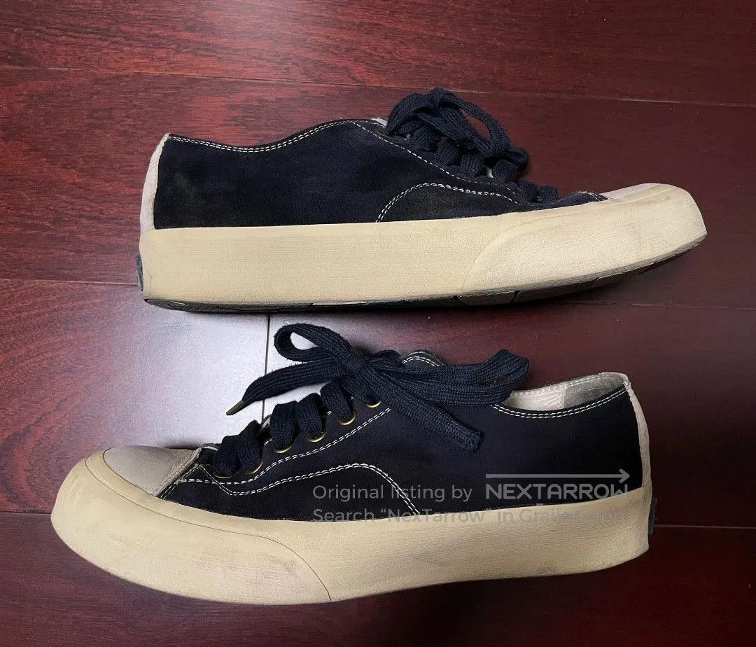 visvim skagway sneakers in black suede.