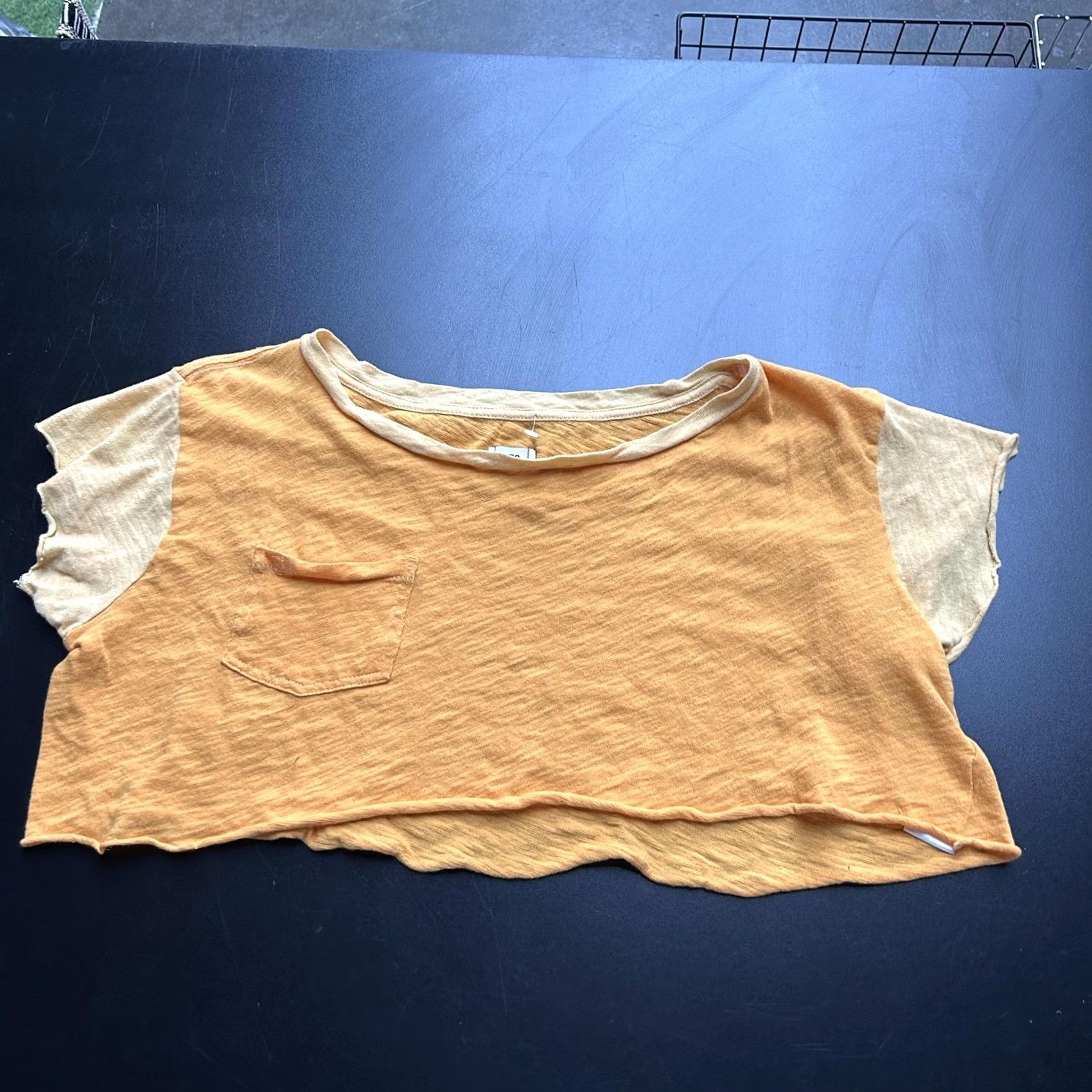 Bdg BDG Shirt Womens Medium Orange Colorblock Cropped Scoop Neck Pocket Tee Top Size M / US 6-8 / IT 42-44 - 2 Thumbnail