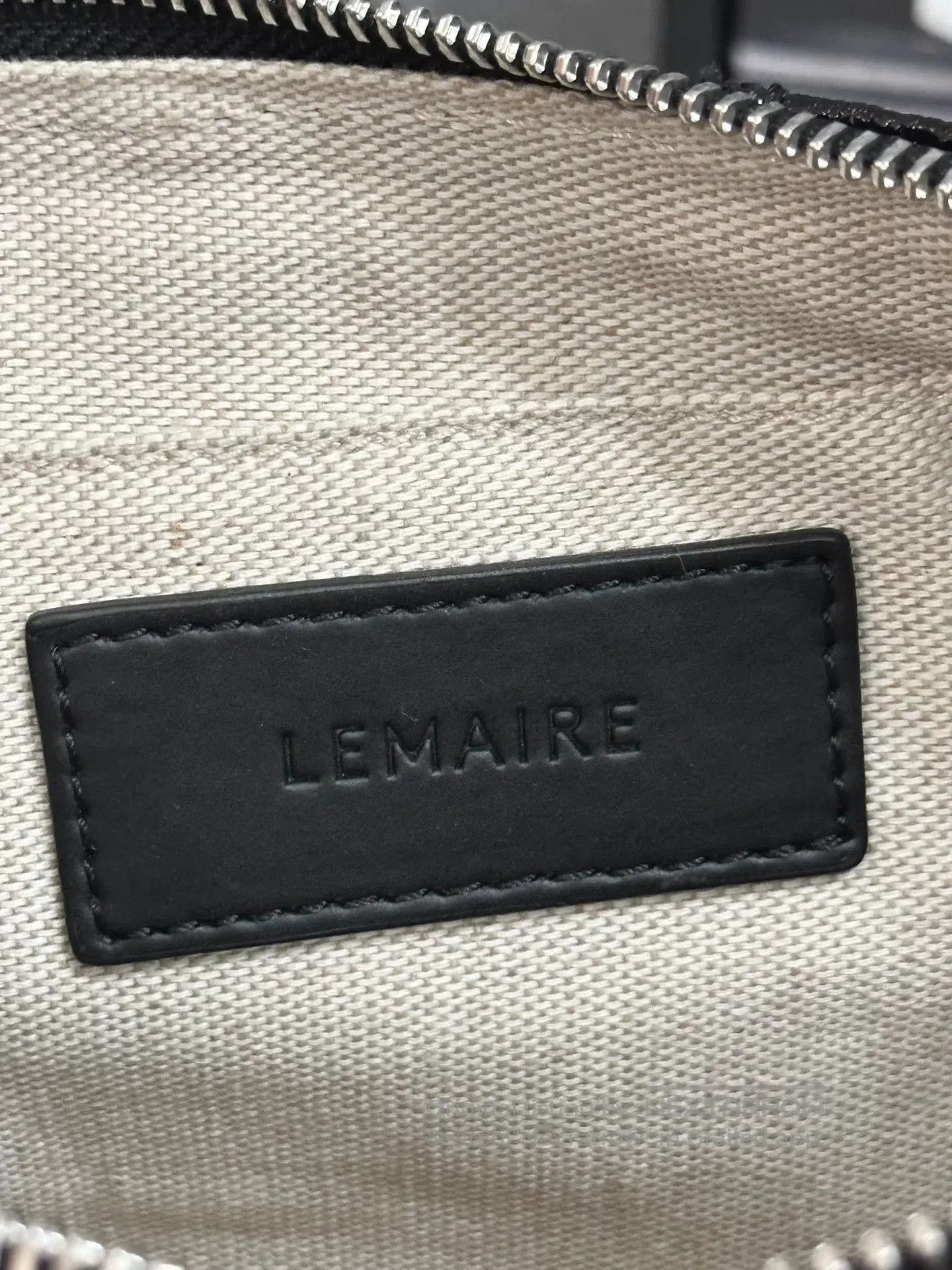 Lemaire Lemaire Small Coated Croissant Crossbody Bag. Size ONE SIZE - 6 Thumbnail