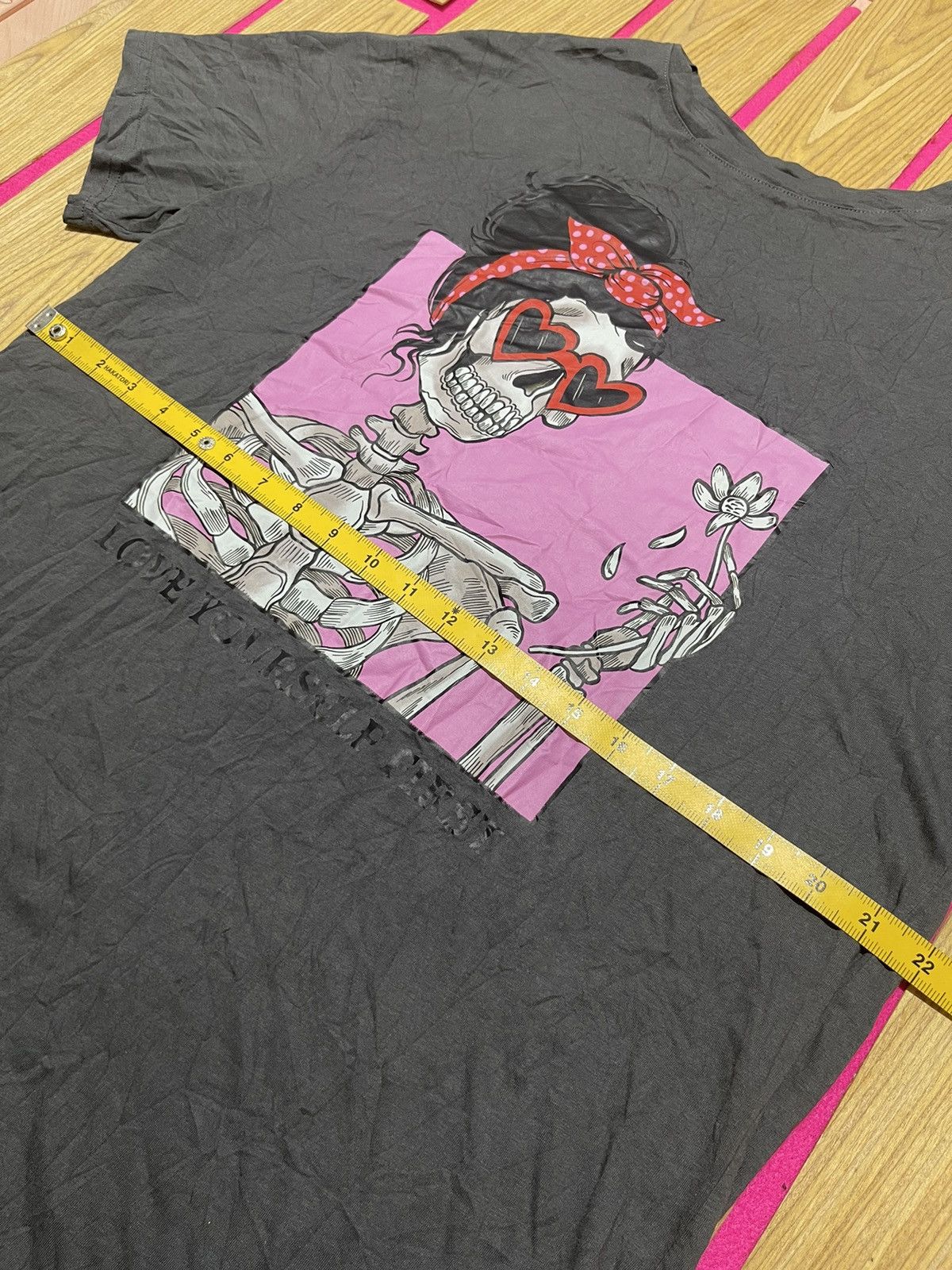 If Six Was Nine Y2K SHEIN short sleeve tshirt picture skull beauty Size US M / EU 48-50 / 2 - 8 Thumbnail