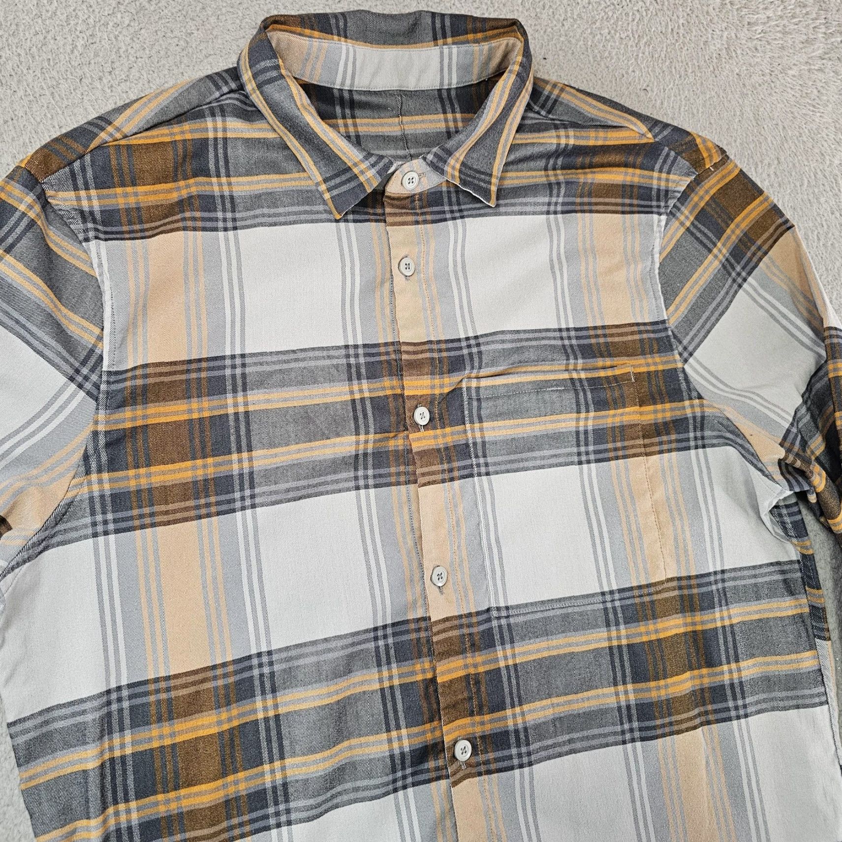 Lululemon Lululemon Shirt Mens Medium Gray Yellow Plaid Button Up Long Sleeve Casual Size US M / EU 48-50 / 2 - 2 Thumbnail