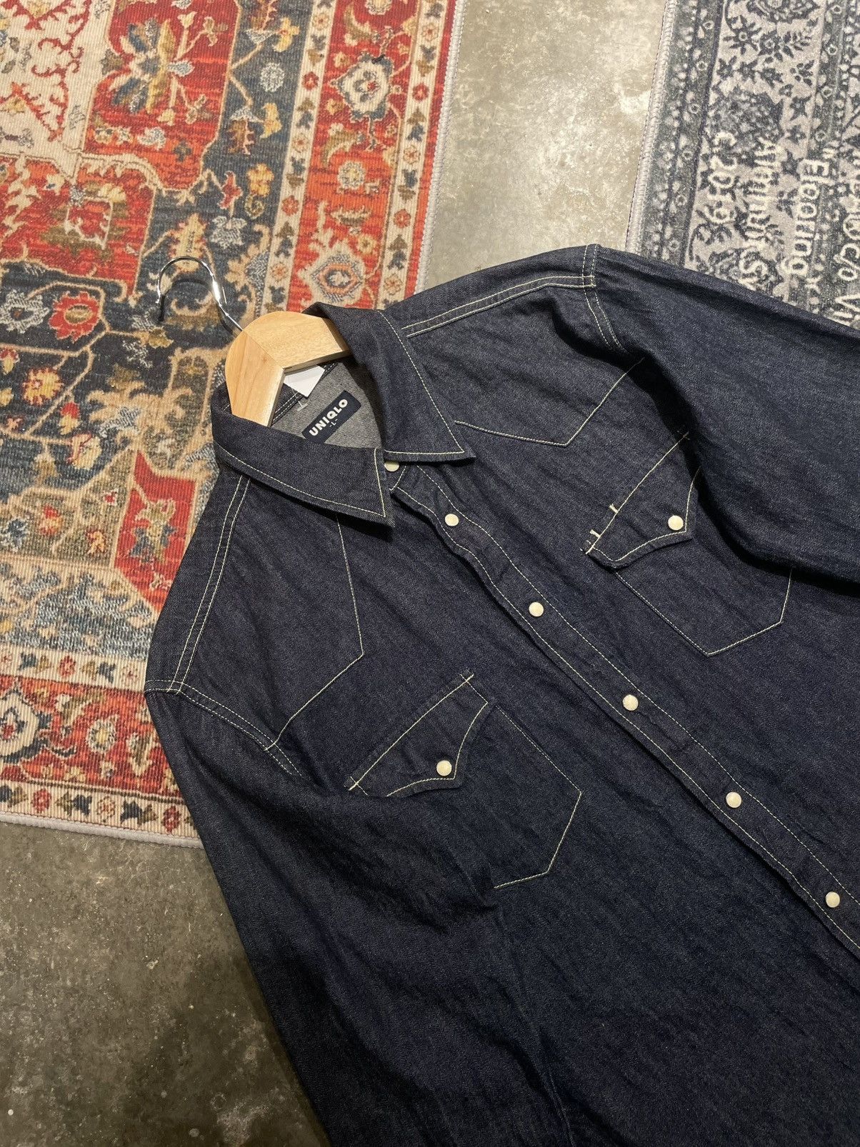 Uniqlo VINTAGE UNIQLO DENIM WITH MARBLE BUTTON Size US L / EU 52-54 / 3 - 2 Thumbnail