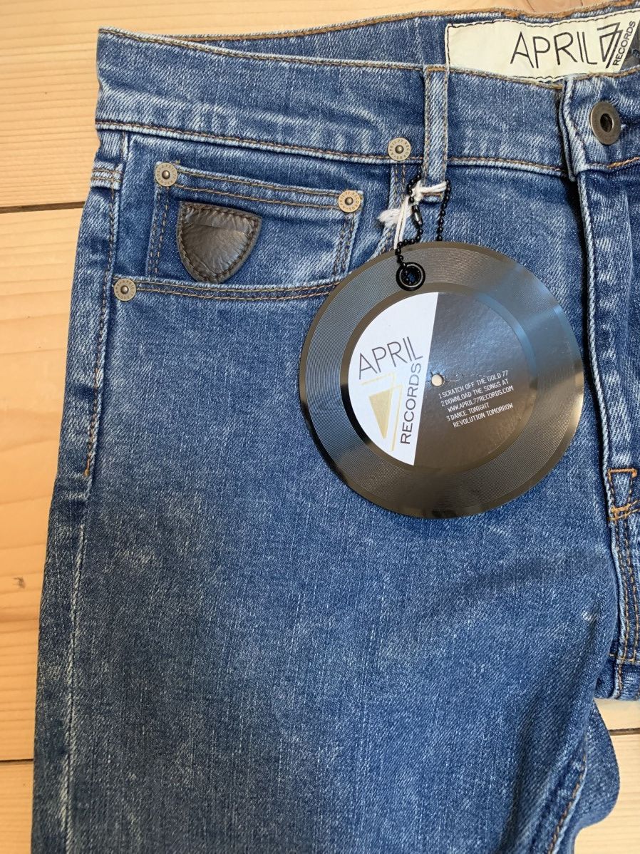 April 77 *RARE* Joey jeans size 31/33,5 Size US 31 - 3 Thumbnail