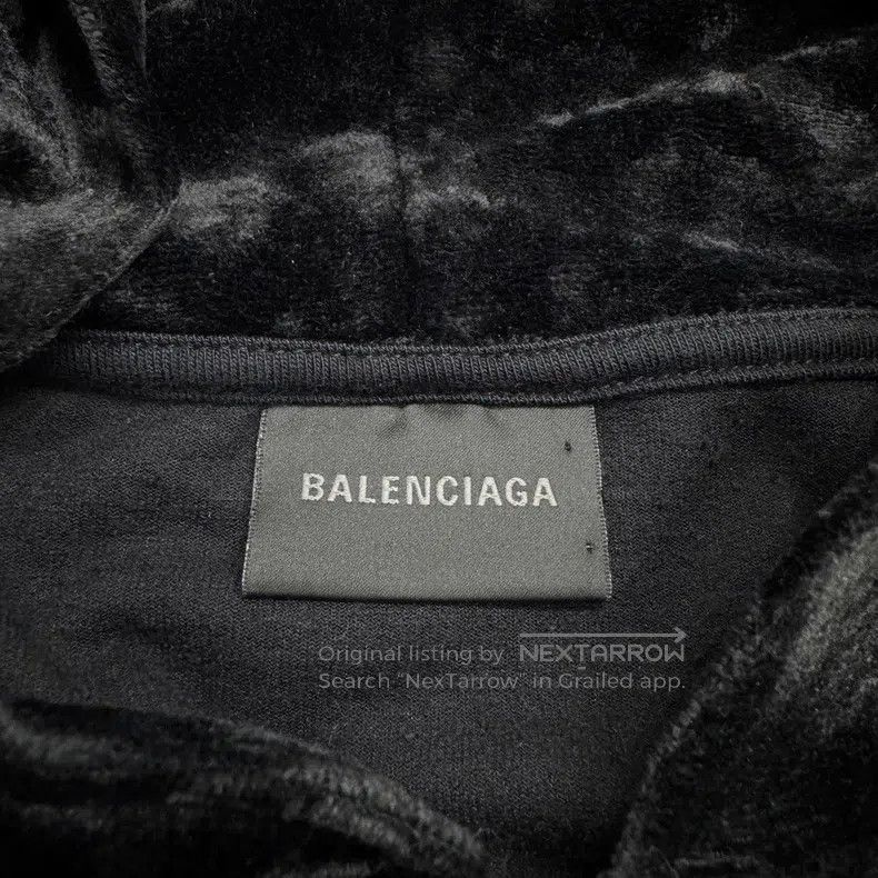 Balenciaga Balenciaga Crystal Letter Velvet Hoodie Size XS / US 0-2 / IT 36-38 - 2 Thumbnail