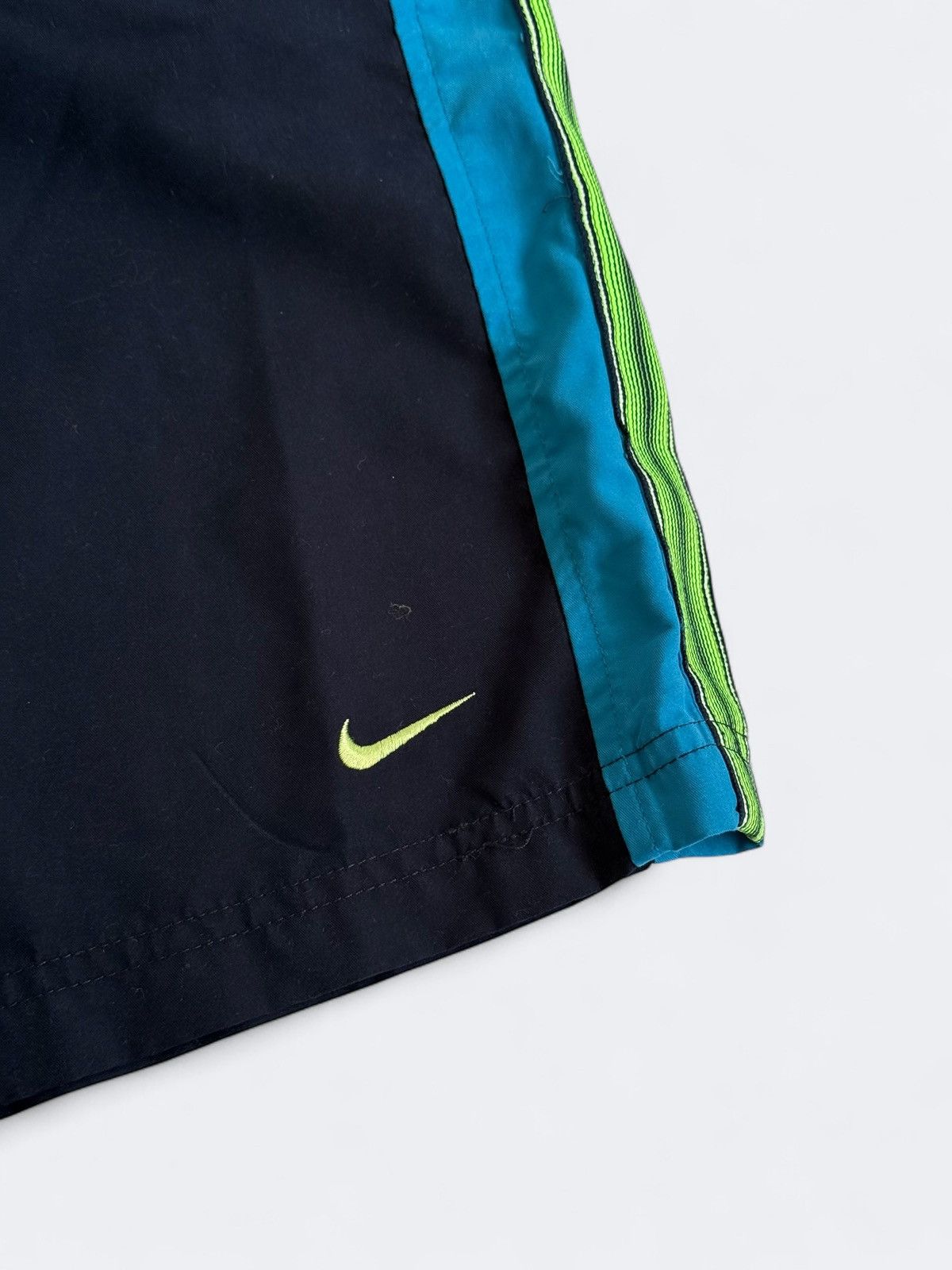 Nike × Vintage Vintage Y2K Nike Baggy Shorts 00s Size US 32 / EU 48 - 3 Thumbnail