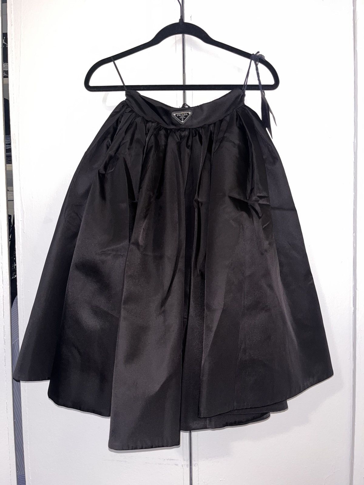 Prada Prada Ballerina Skirt Size 25" / US 0 / IT 36 - 1 Thumbnail