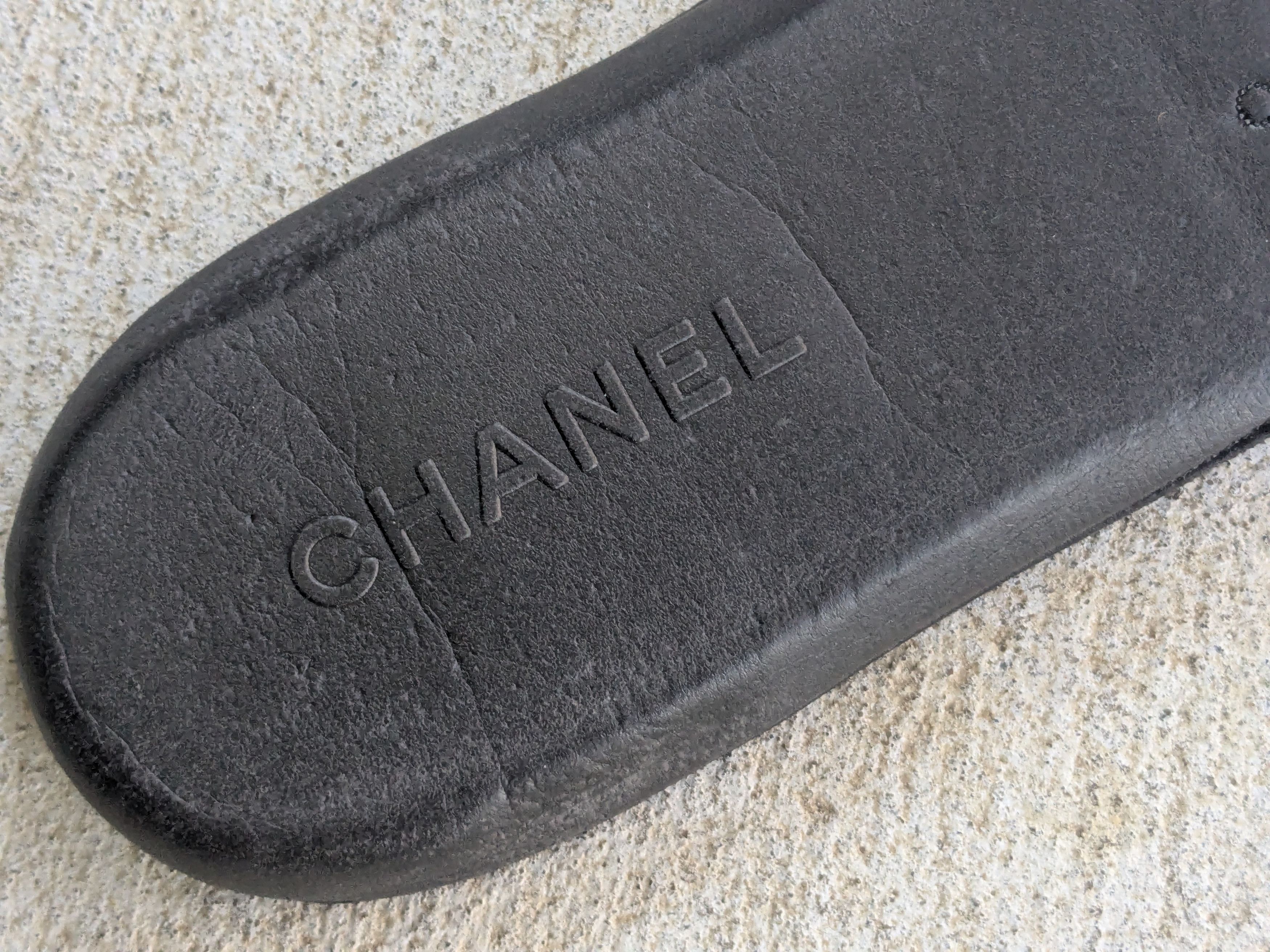 Chanel Chanel CC Logo Runners Sneakers Black 10 43 Leather Size US 10 / EU 43 - 12 Thumbnail