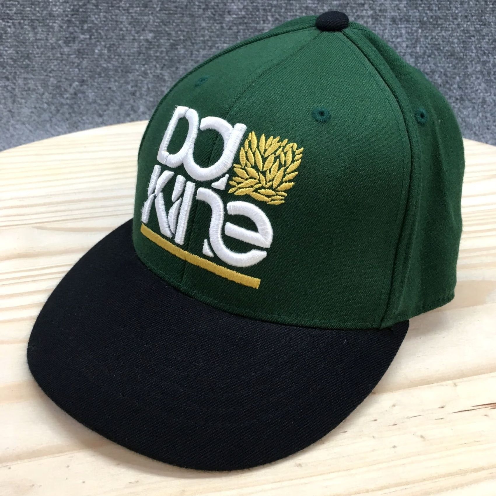 Vintage Flexfit DaKine Fitted Flat Brim Cap Hat Mens 6 7/8 Green Embroidered 210 Fitted Breathable Light-weight Baseball Cap Mens Winter Spring Summer Fall Size ONE SIZE - 2 Thumbnail