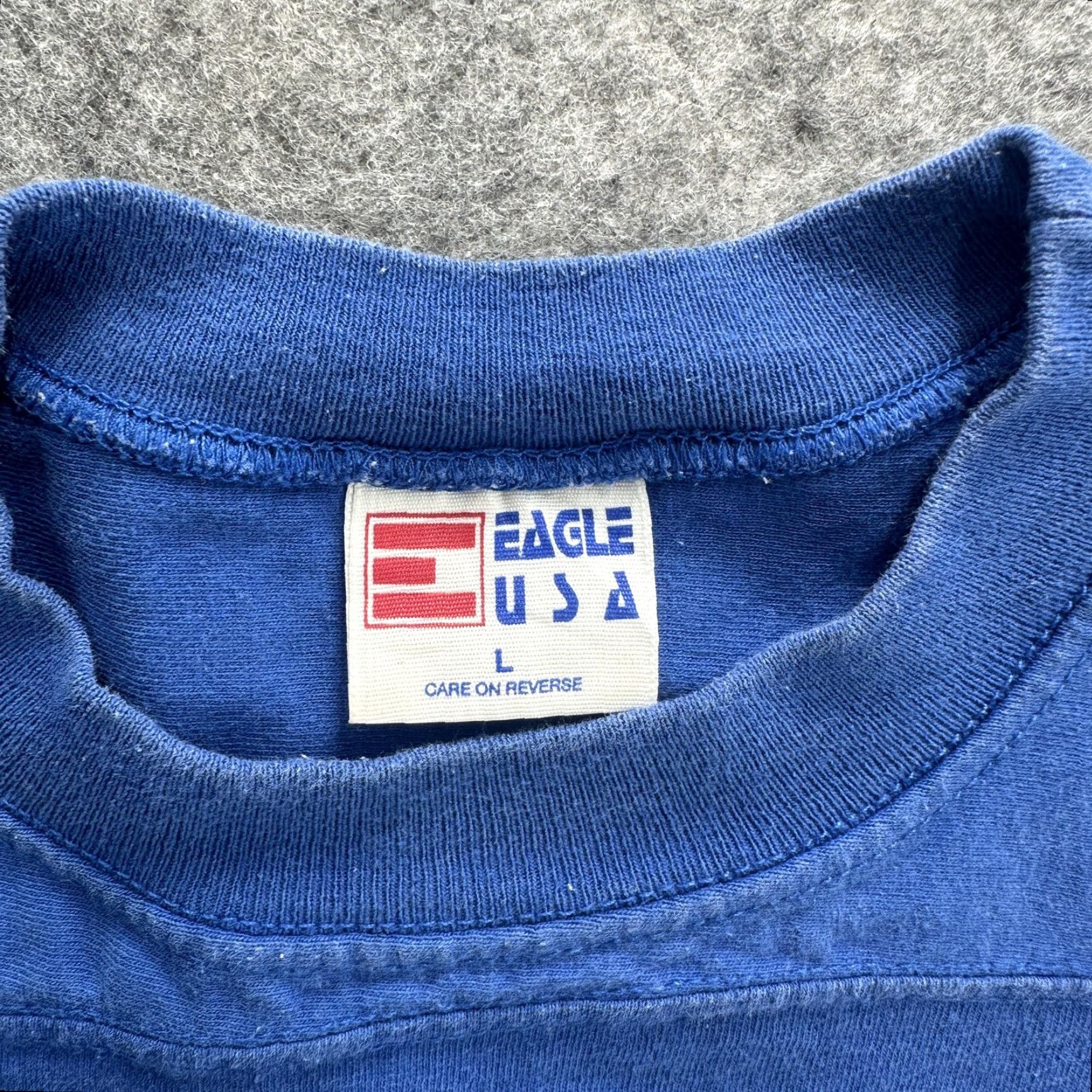 Vintage VINTAGE Lawrence Construction Shirt Mens Large Blue Eagle USA Patch 90s Shirt Mens Large Blue Eagle USA Patch 90s Size US L / EU 52-54 / 3 - 6 Thumbnail