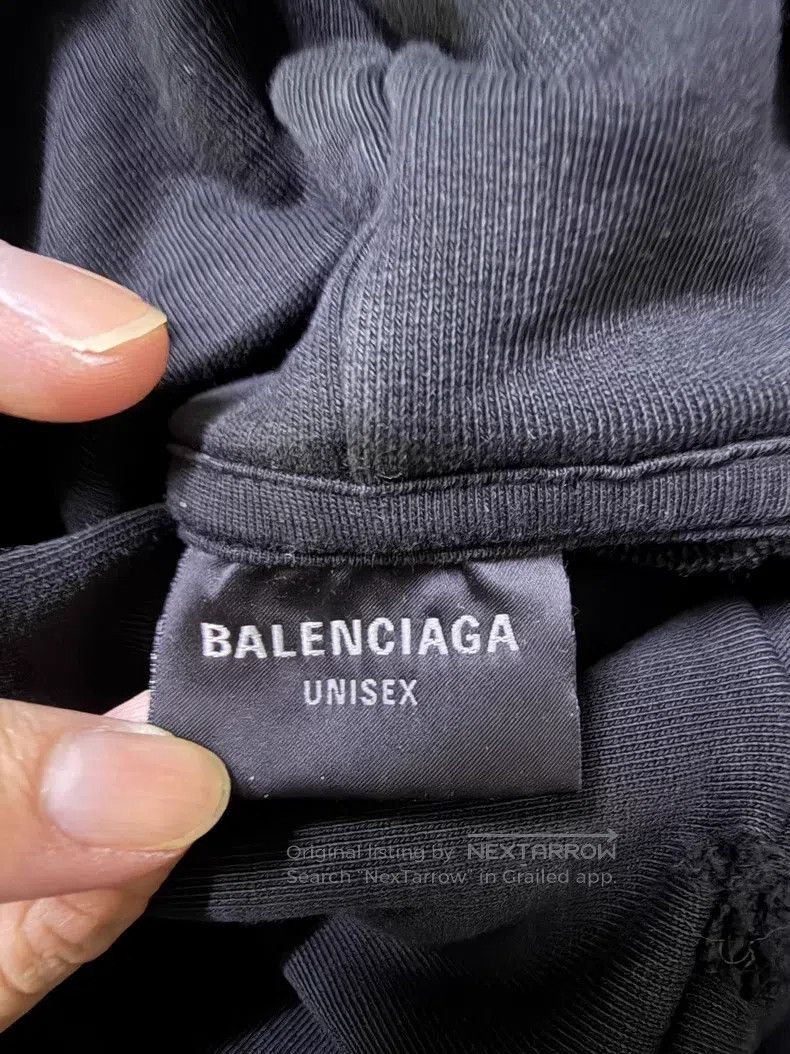 Balenciaga Balenciaga Valentine's Day Sweatshirt Size US S / EU 44-46 / 1 - 3 Thumbnail