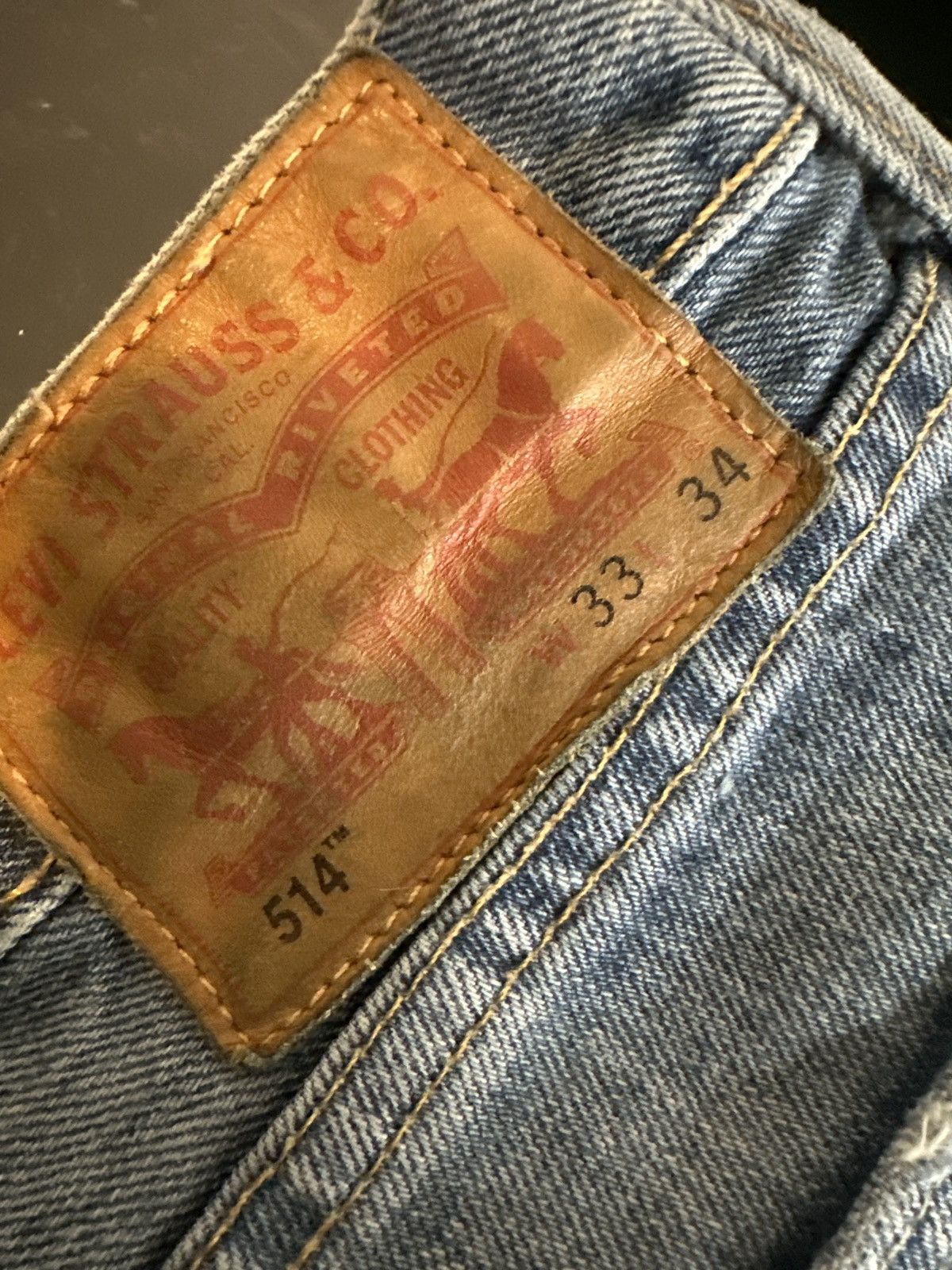 Levi's Levi’s Men's 514 Straight Fit Ripped Jeans Size US 33 - 11 Thumbnail