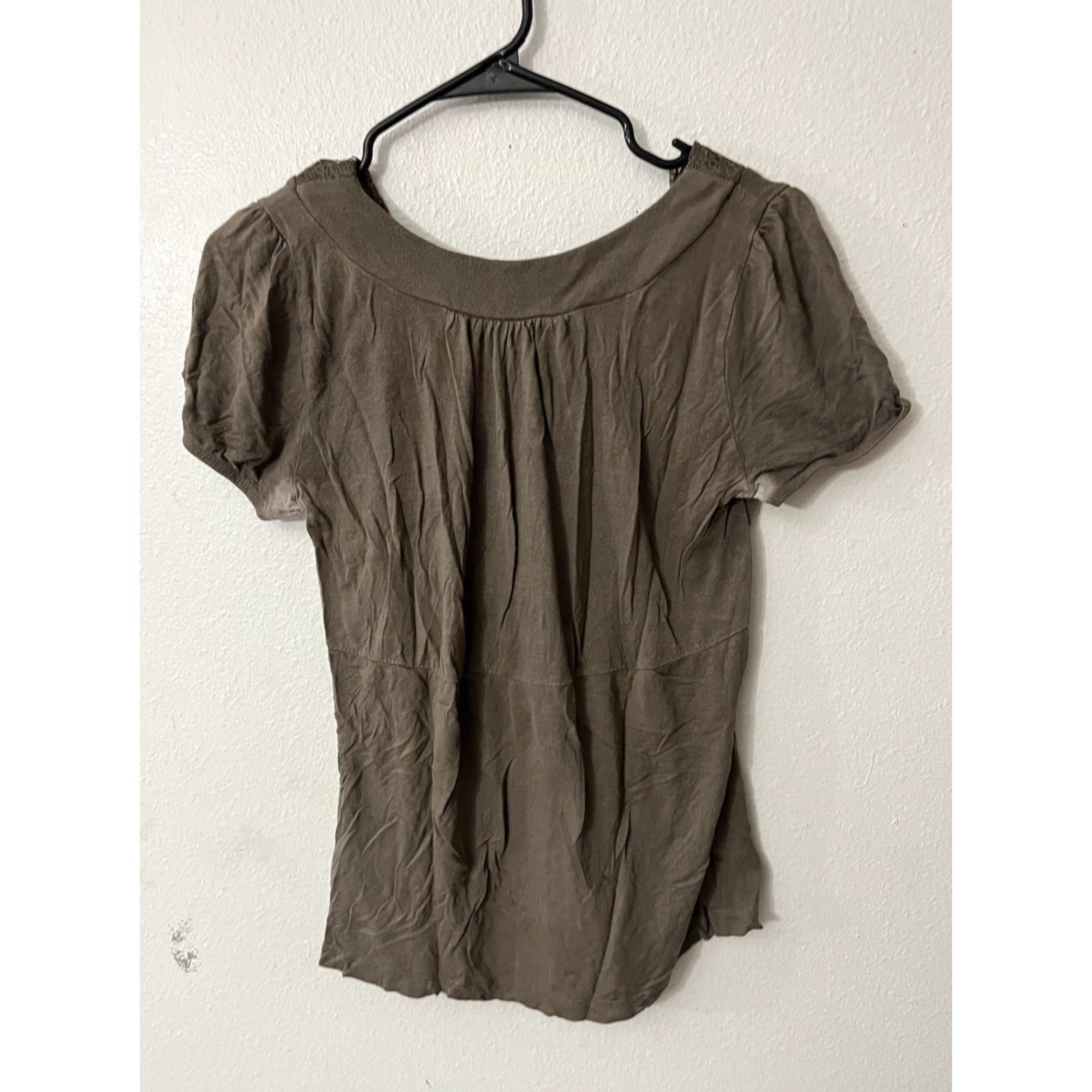 H&M H&M Women's Tank Blouse Shirt Size Small Satin V-Neck Brown Sleeveless Pullover Regular Made in Indonesia Womens Blouse, Tank, - Size S / US 4 / IT 40 - 3 Thumbnail
