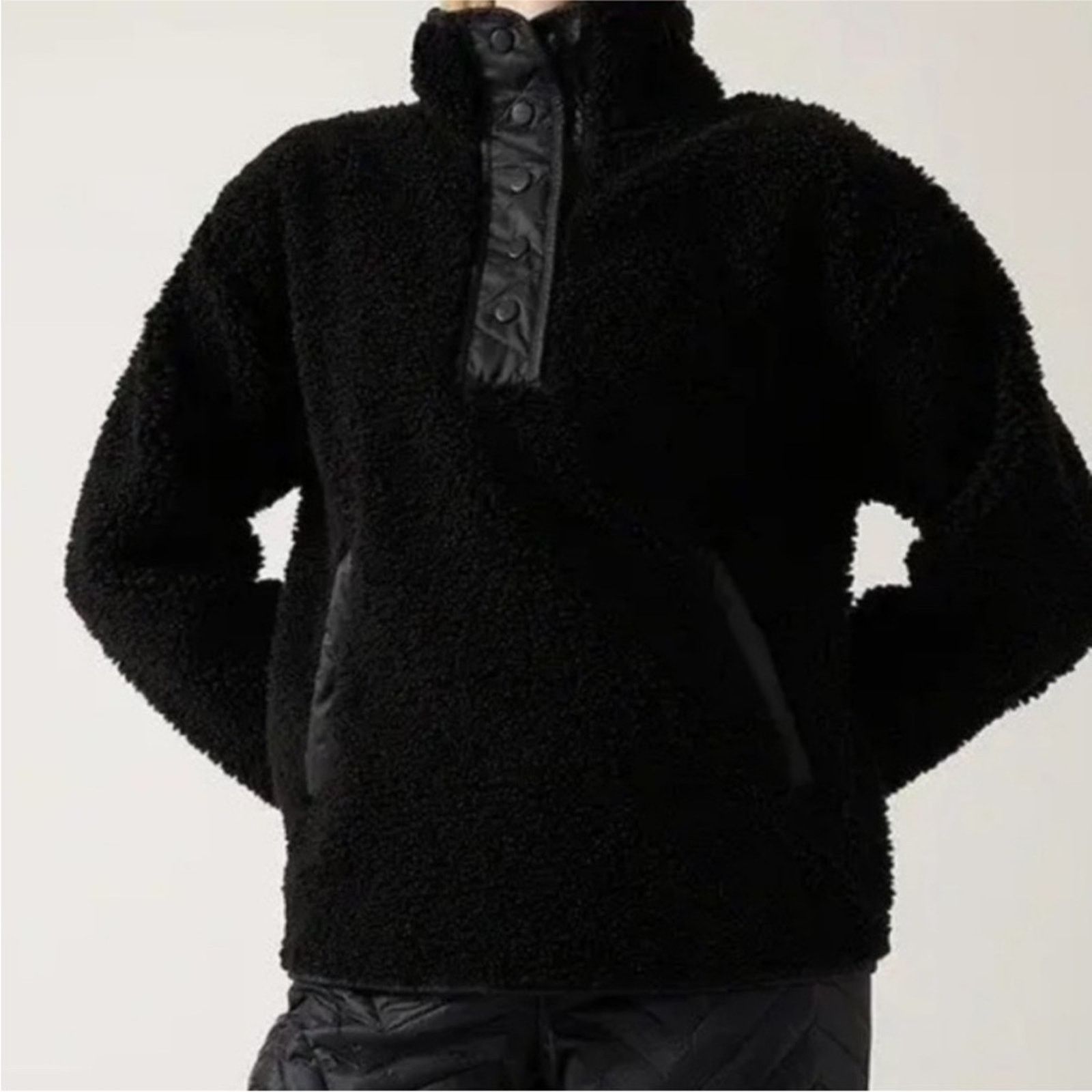 Athleta NEW ATHLETA Black Sherpa Teddy Coat Button Jacket Sweater Size L / US 10 / IT 46 - 7 Thumbnail