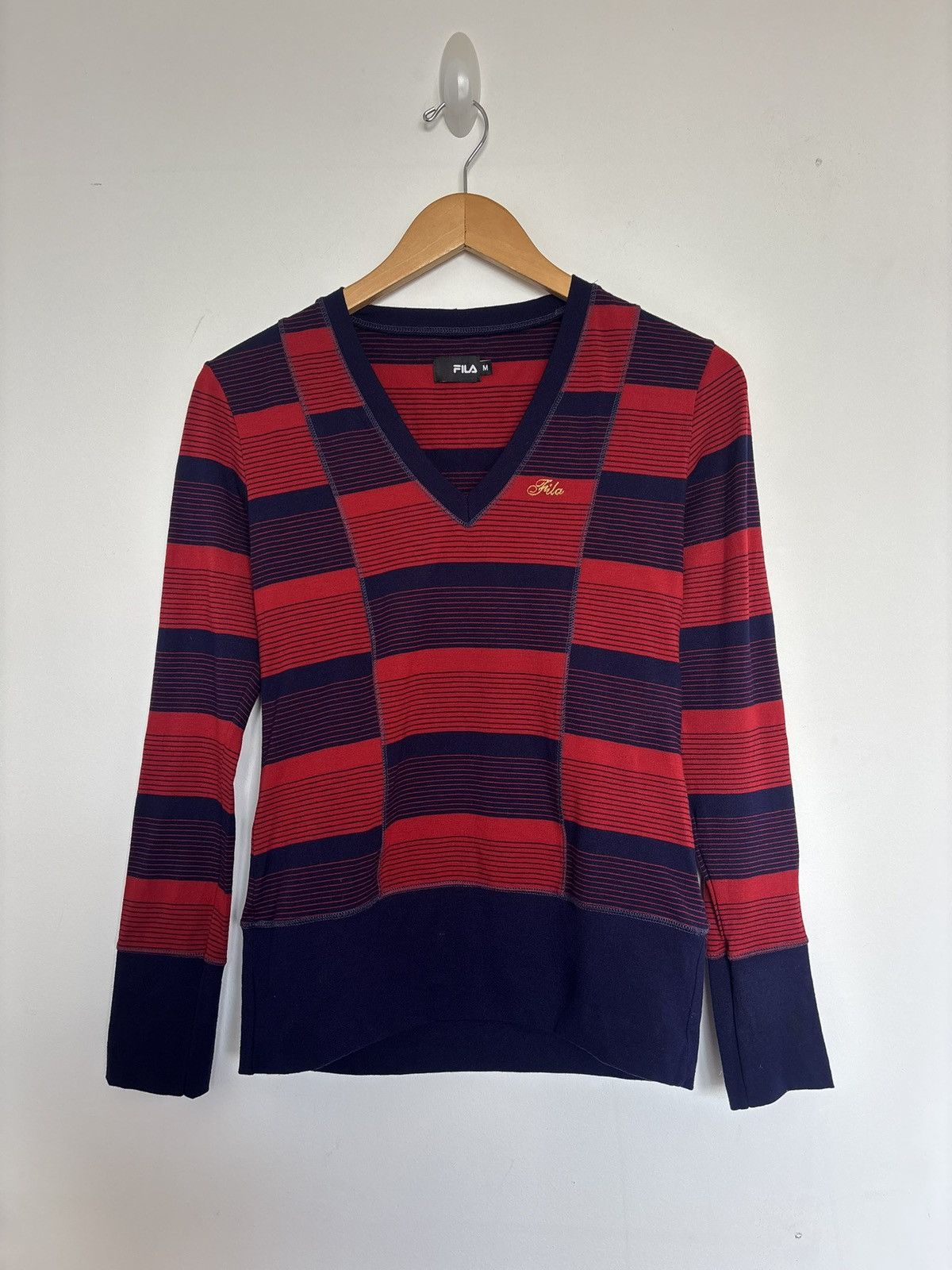 Fila Fila v neck patterned stretchy top Medium vintage Size M / US 6-8 / IT 42-44 - 3 Thumbnail