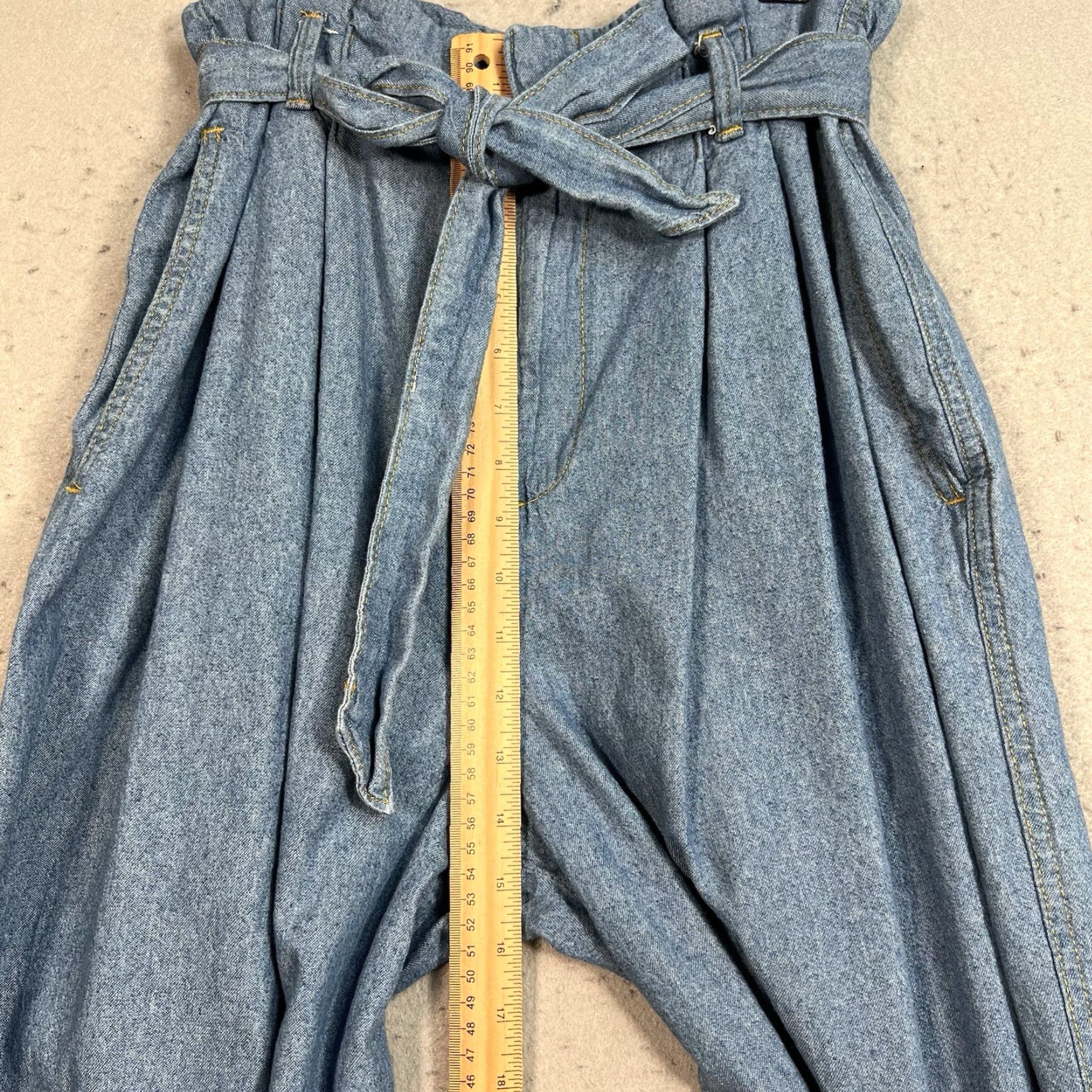 Zara VINTAGE Zara Women's Jeans Wide-Leg Belted Elastic Waist Denim Pants Blue 2 Adults Womens Medium 26 in 29.5 in 8/10 Ships Next Business Day Size 26" / US 2 / IT 38 - 7 Thumbnail