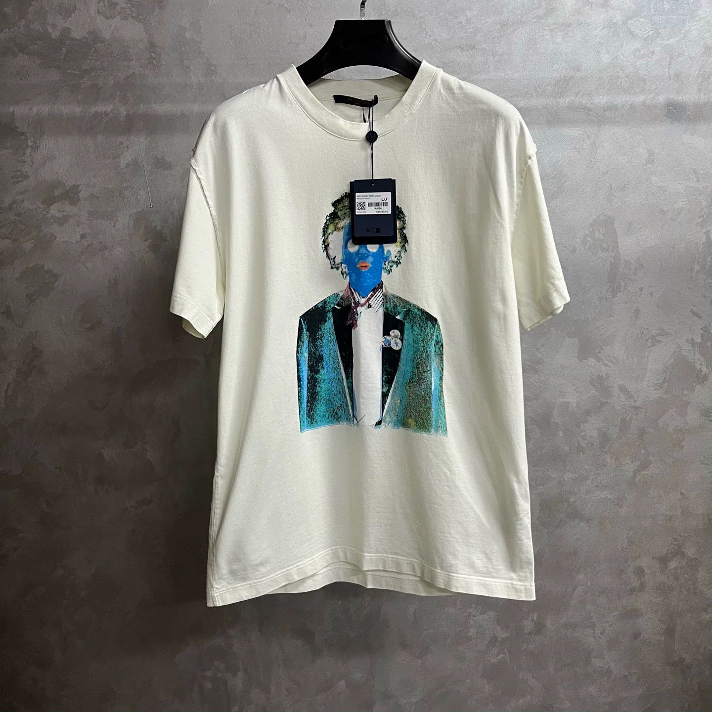 Louis Vuitton Louis Vuitton Printed Graphic White T-Shirt L Women Size L / US 10 / IT 46 - 1 Thumbnail