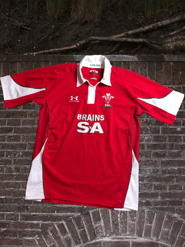 Under Armour UNDER ARMOUR RUGBY UNION WALES SHIRT JERSEY Size US L / EU 52-54 / 3 - 1 Thumbnail