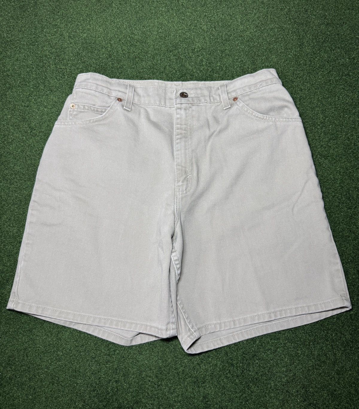 Levi's Vintage Clothing × Vintage Vintage 90s Levi’s Jorts 550 Relaxed 9” Biege Cream Shorts Size US 32 / EU 48 - 3 Thumbnail