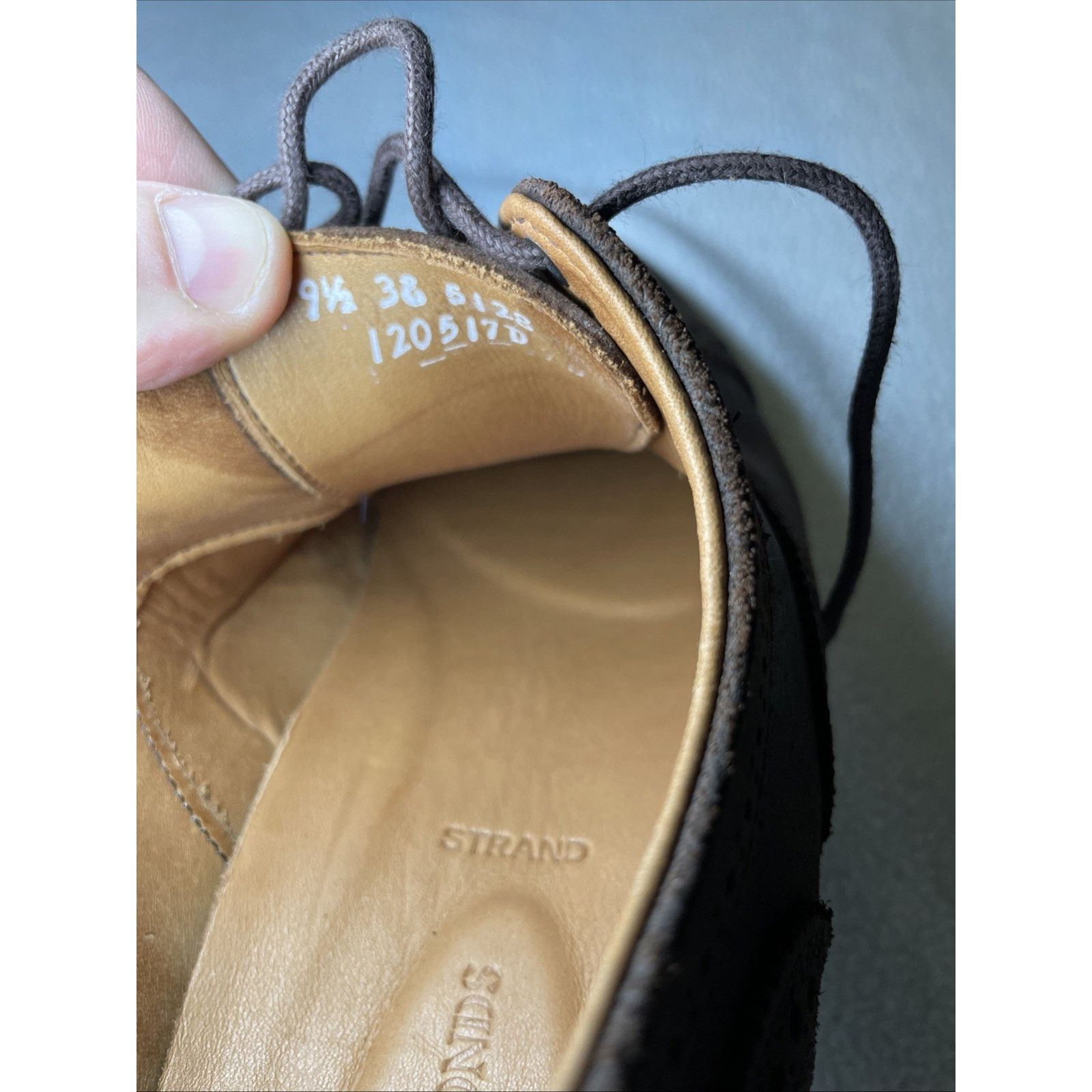 Allen Edmonds Allen Edmonds Strand Oxford Men's 9.5 EEE Dress Walnut Size US 9 / EU 42 - 8 Thumbnail