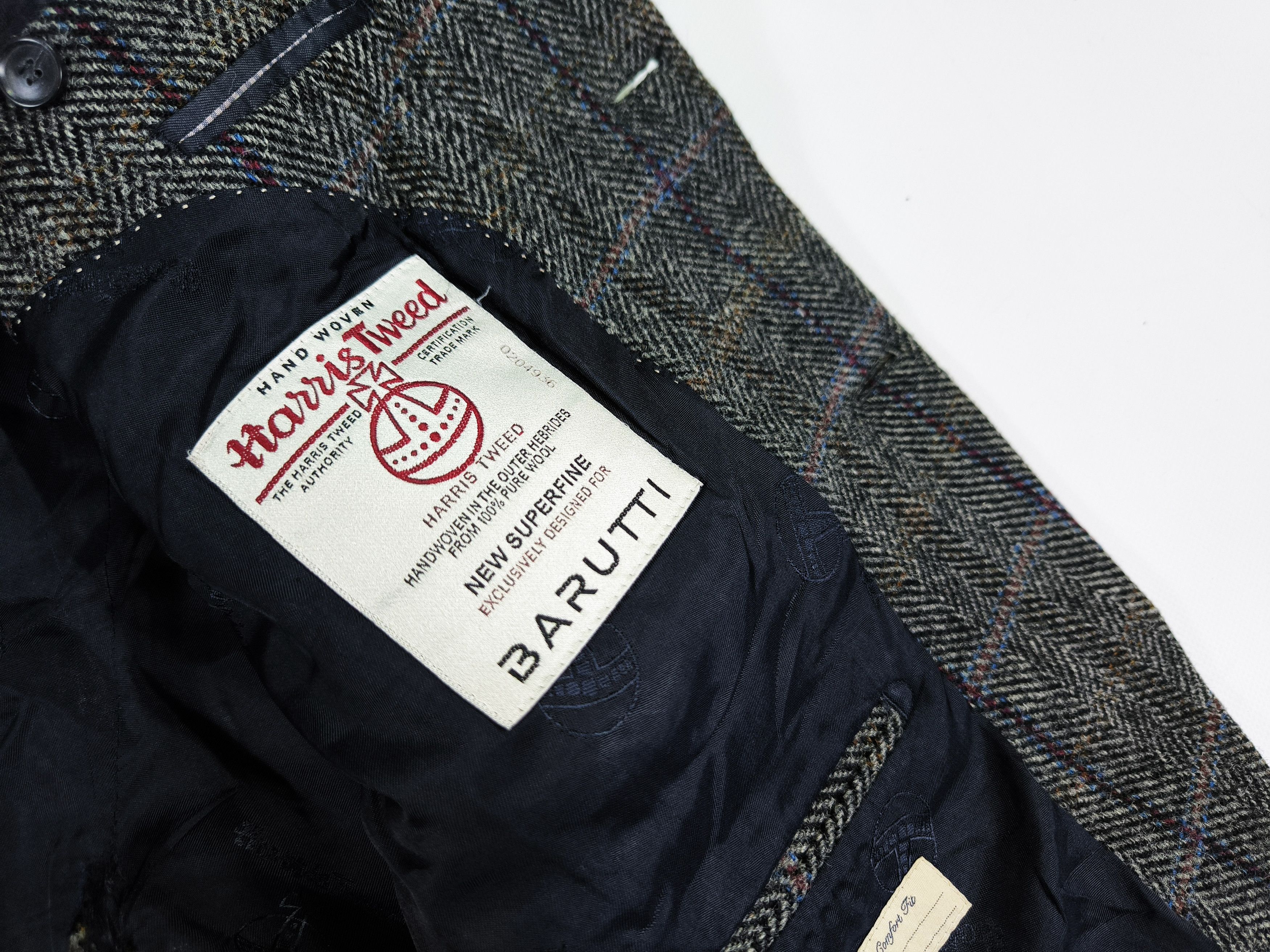 Harris Tweed Barutti Harris Tweed Elbow Patches Herringbone Wool Blazer Size 44R - 8 Thumbnail