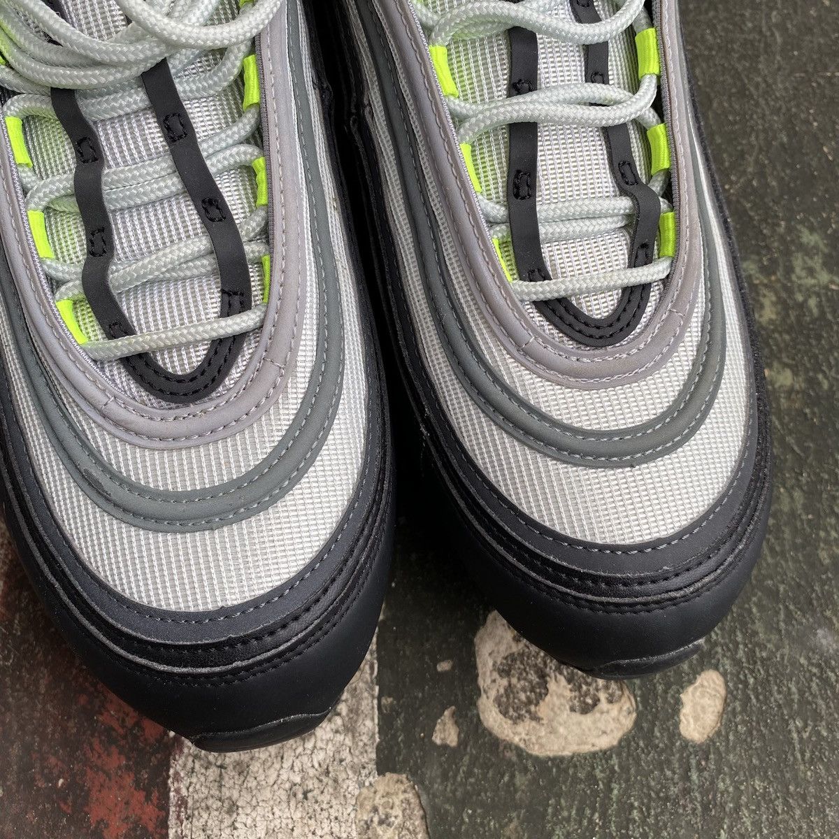 Nike Nike airmax 97 icons neon Size US 11.5 / EU 44-45 - 3 Thumbnail