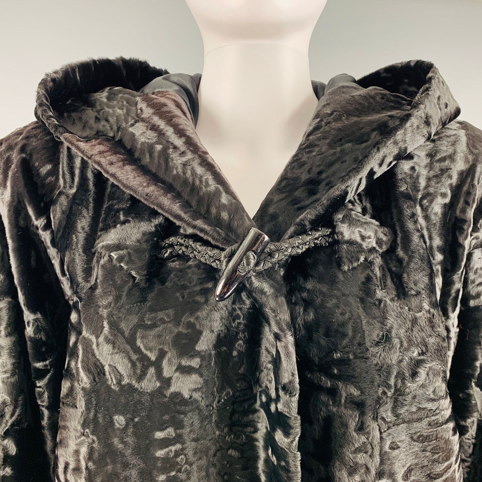I. Magnin GALANOS Size M Black Hooded Coat Size M / US 6-8 / IT 42-44 - 2 Thumbnail