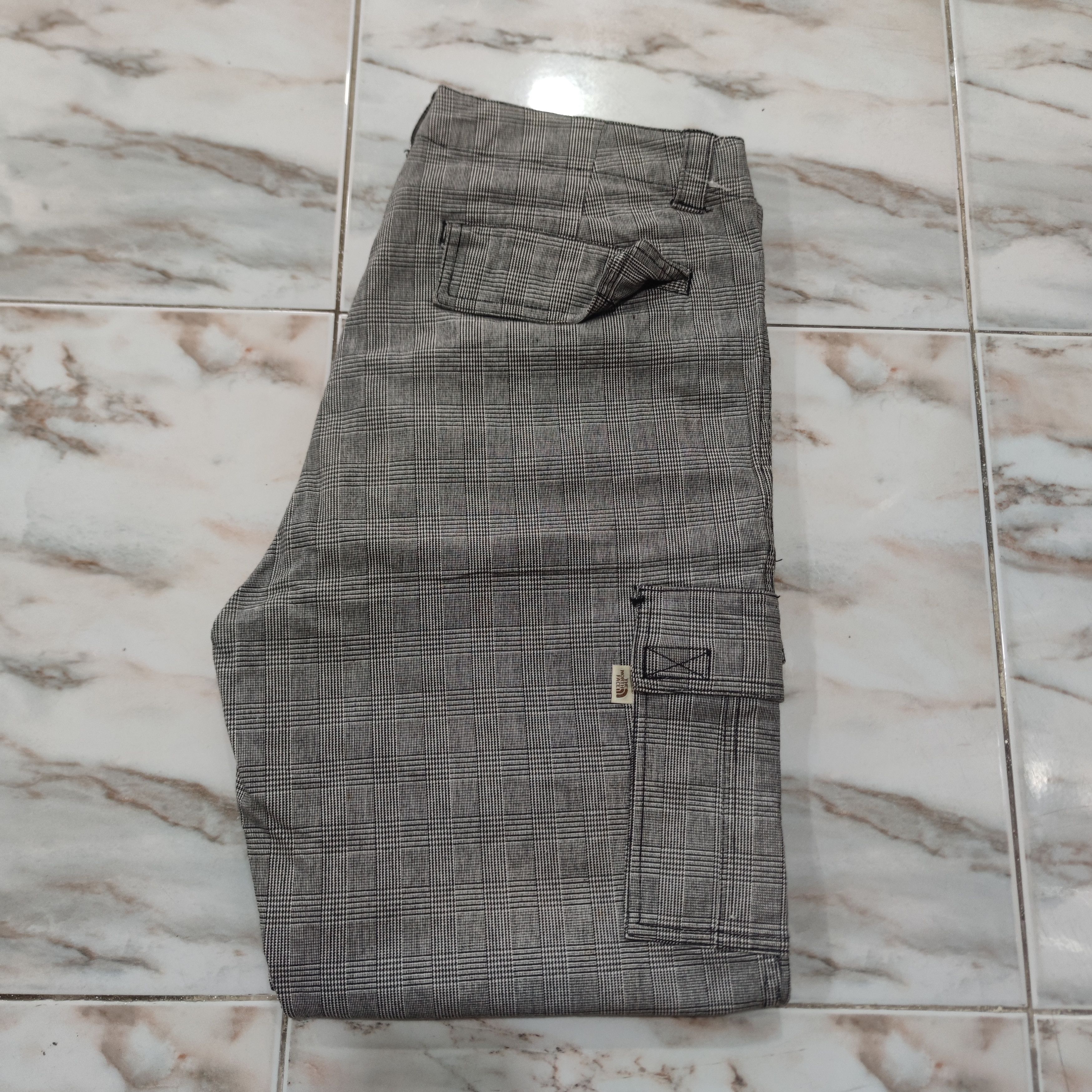 The North Face THE NORTH FACE CARGO PANT Size US 34 / EU 50 - 2 Thumbnail