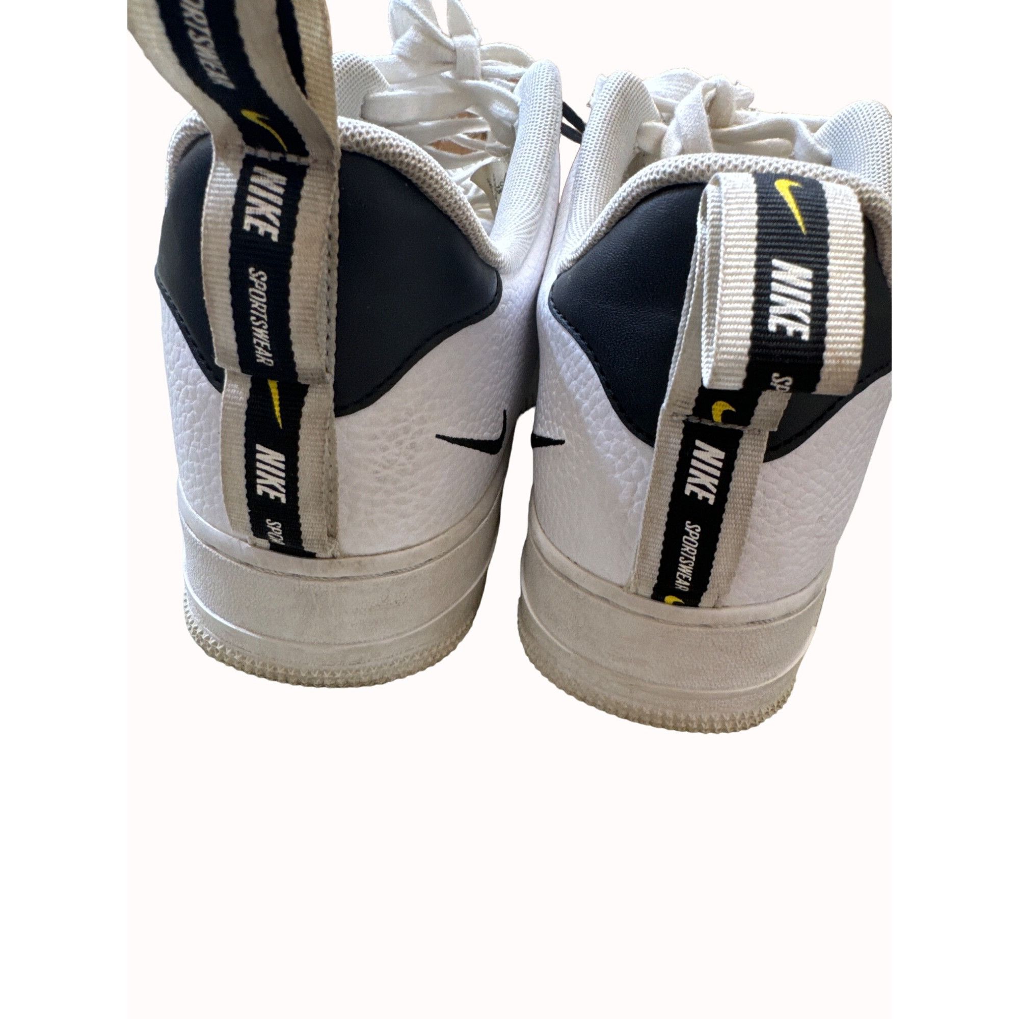 Nike Nike Air LV8 sportswear white mens leather sneakers shoes si Size US 12 / EU 45 - 6 Thumbnail