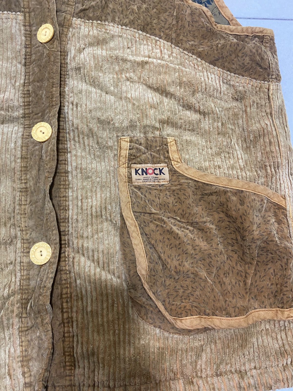 Vintage Vintage knock corduroy vest Size US L / EU 52-54 / 3 - 4 Thumbnail