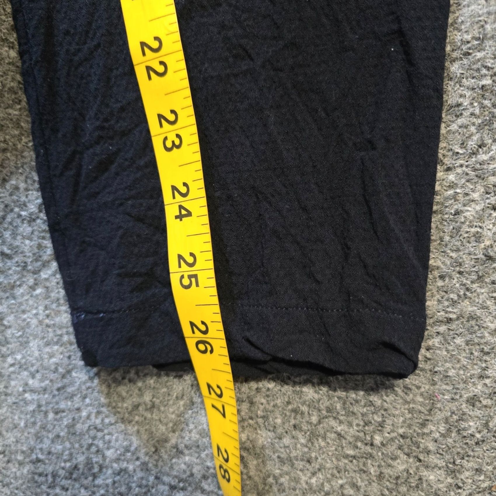 Theory VINTAGE? No. Theory Pants Womens Size 2 Black Wool Blend Tapered Pull On Capsule Minimalist Size 26" / US 2 / IT 38 - 7 Thumbnail