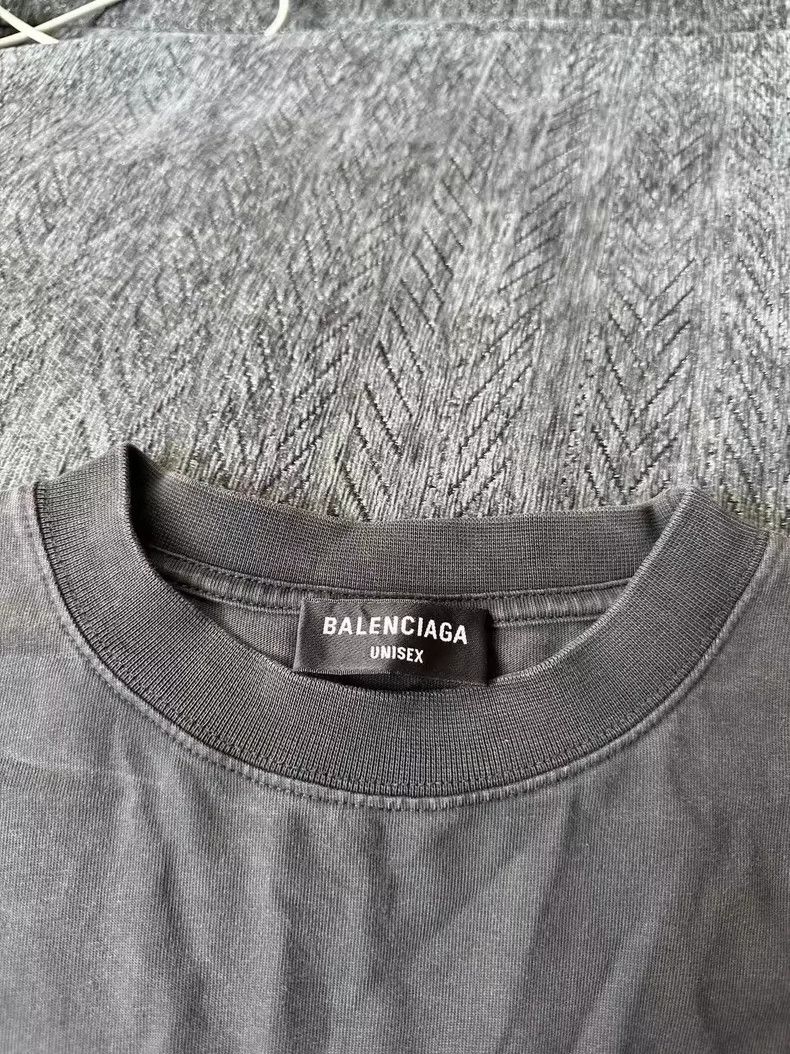 Balenciaga Balenciaga Bat Washed Short Sleeve Size US M / EU 48-50 / 2 - 3 Thumbnail