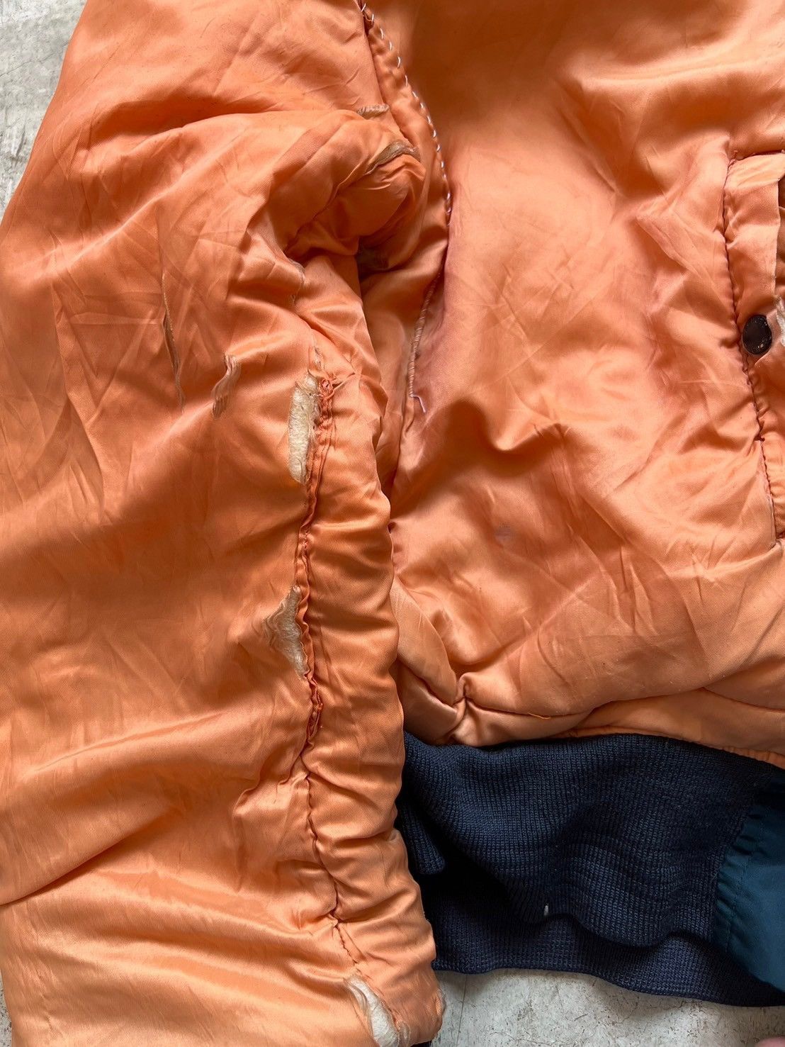 Schott Vintage Schott Flight Bomber Distressed Jacket Size US XL / EU 56 / 4 - 24 Thumbnail