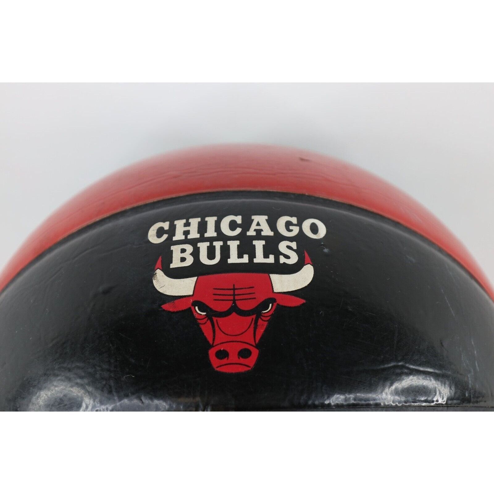 NBA × Vintage Vintage 90s Distressed Spell Out Chicago Bulls Basketball Size ONE SIZE - 7 Thumbnail