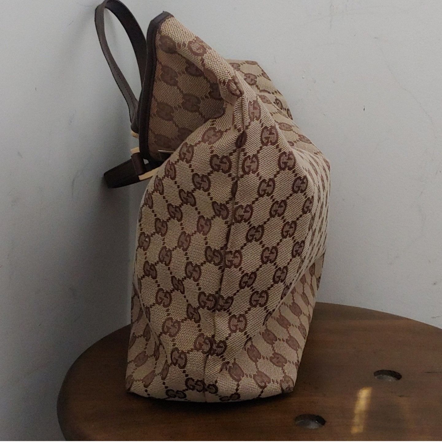 Gucci Authentic Gucci GG Monogram Supreme Bucket Tote Bag Size ONE SIZE - 5 Thumbnail