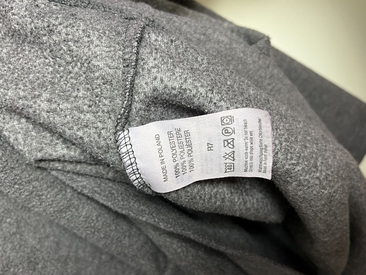 Burberry burberry y2k fleece rare vintage sweatshirt Size US L / EU 52-54 / 3 - 8 Thumbnail