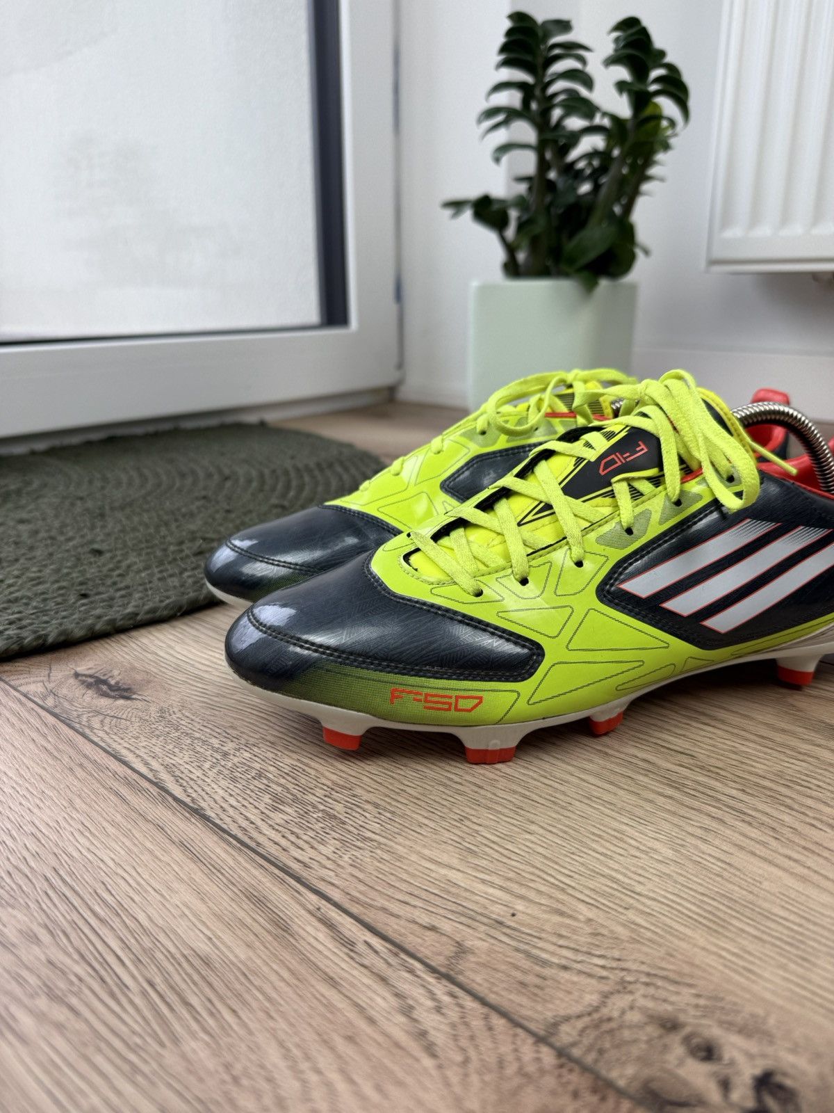 Adidas × Vintage Mens Vintage Soccer Boots Adidas F50 F10 Size US 11 / EU 44 - 2 Thumbnail