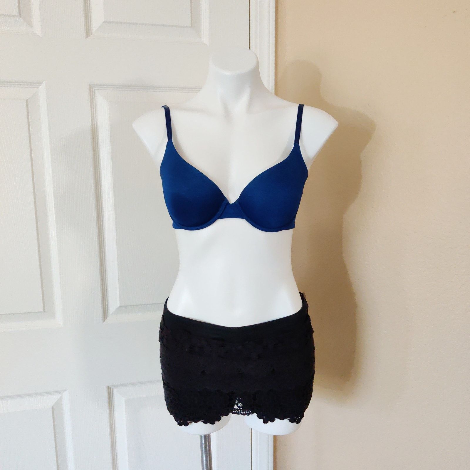 Victoria's Secret Victoria's Secret Uplift Semi Demi Bra blue sz 32D Size ONE SIZE - 3 Thumbnail