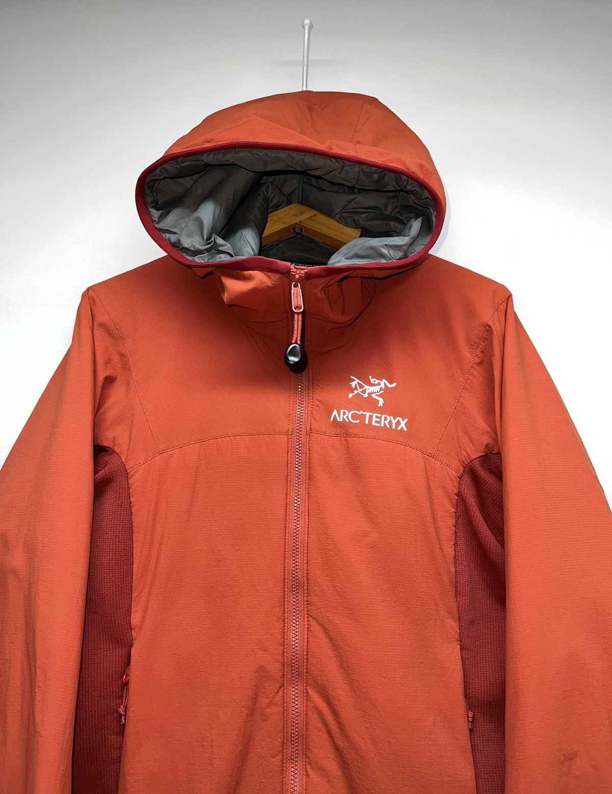 Arc'teryx Vintage Y2k Arc’teryx 🧡 Nylon Reflective Logo Jacket 00’s Size XS / US 0-2 / IT 36-38 - 2 Thumbnail