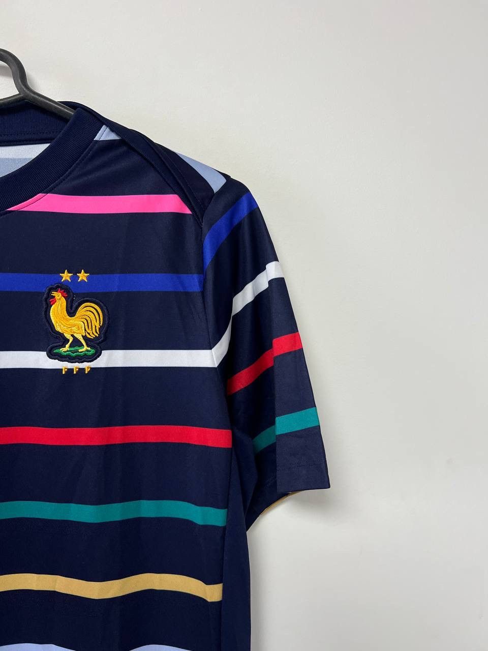 Nike France 2024/2025 Pre match Football Shirt Mailot Nike M Size US M / EU 48-50 / 2 - 6 Thumbnail