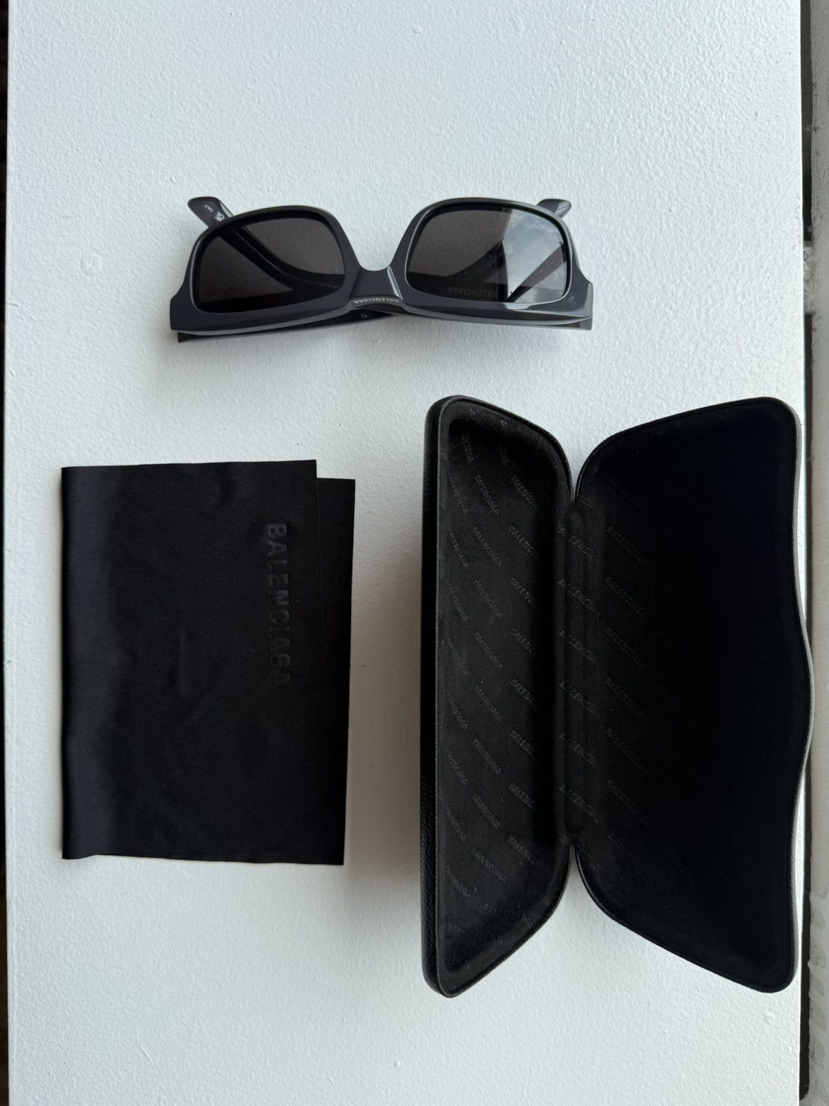 Balenciaga Balenciaga Gray Subglasses — Excellent Condition Size ONE SIZE - 5 Thumbnail