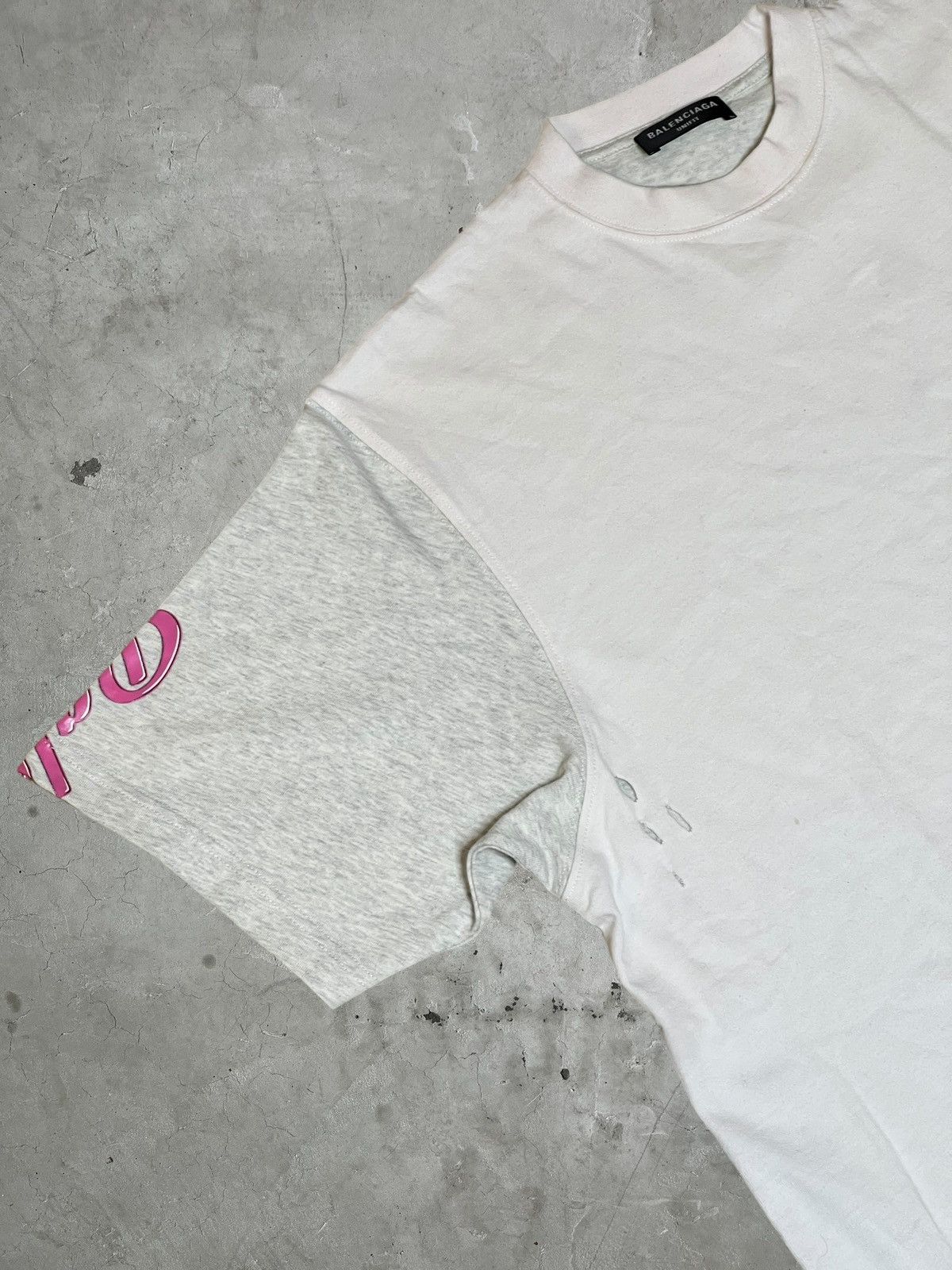Balenciaga Balenciaga Paris Reconstructed Tee Size US M / EU 48-50 / 2 - 4 Thumbnail