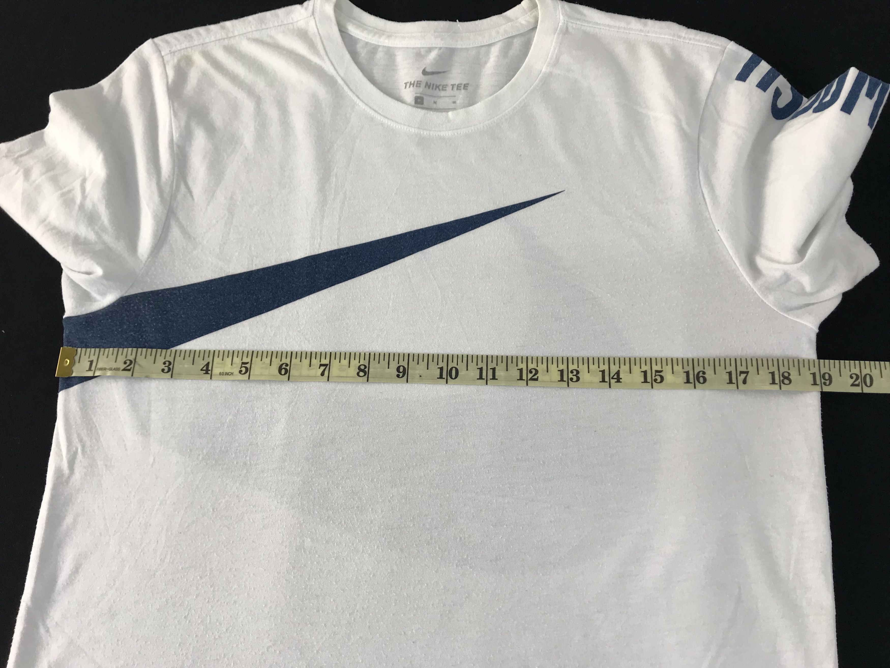 Nike Nike Swoosh Big Logo Printed White Tee T-shirt Size US M / EU 48-50 / 2 - 11 Thumbnail