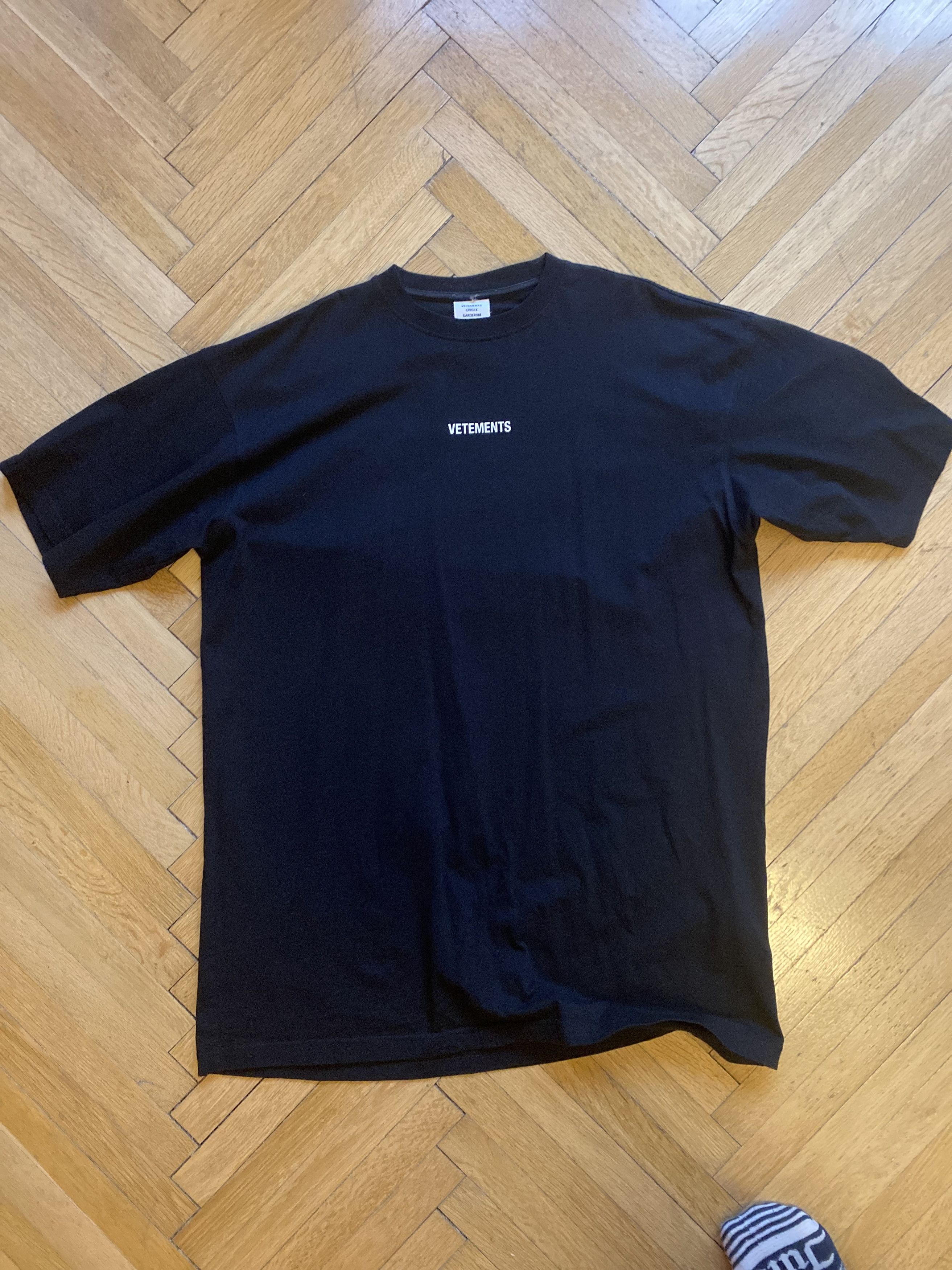 Vetements Vetements Oversized Logo Patch White T-shirt | Grailed
