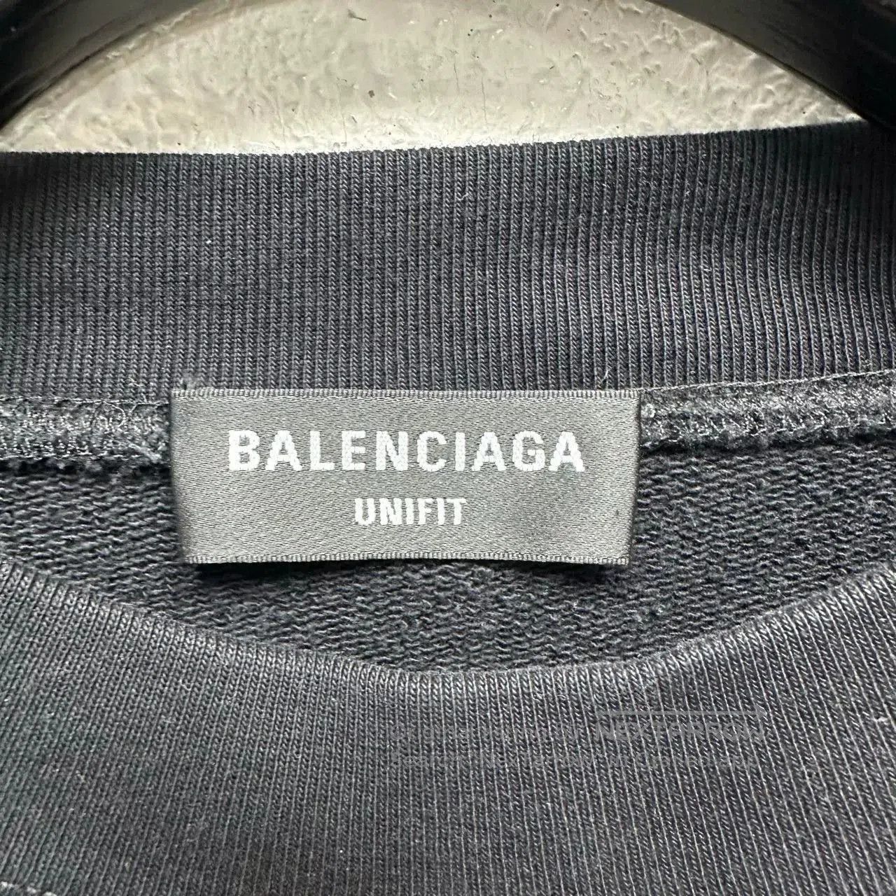 Balenciaga balenciaga logo embroidered long sleeve sweatshirt. Size US L / EU 52-54 / 3 - 3 Thumbnail