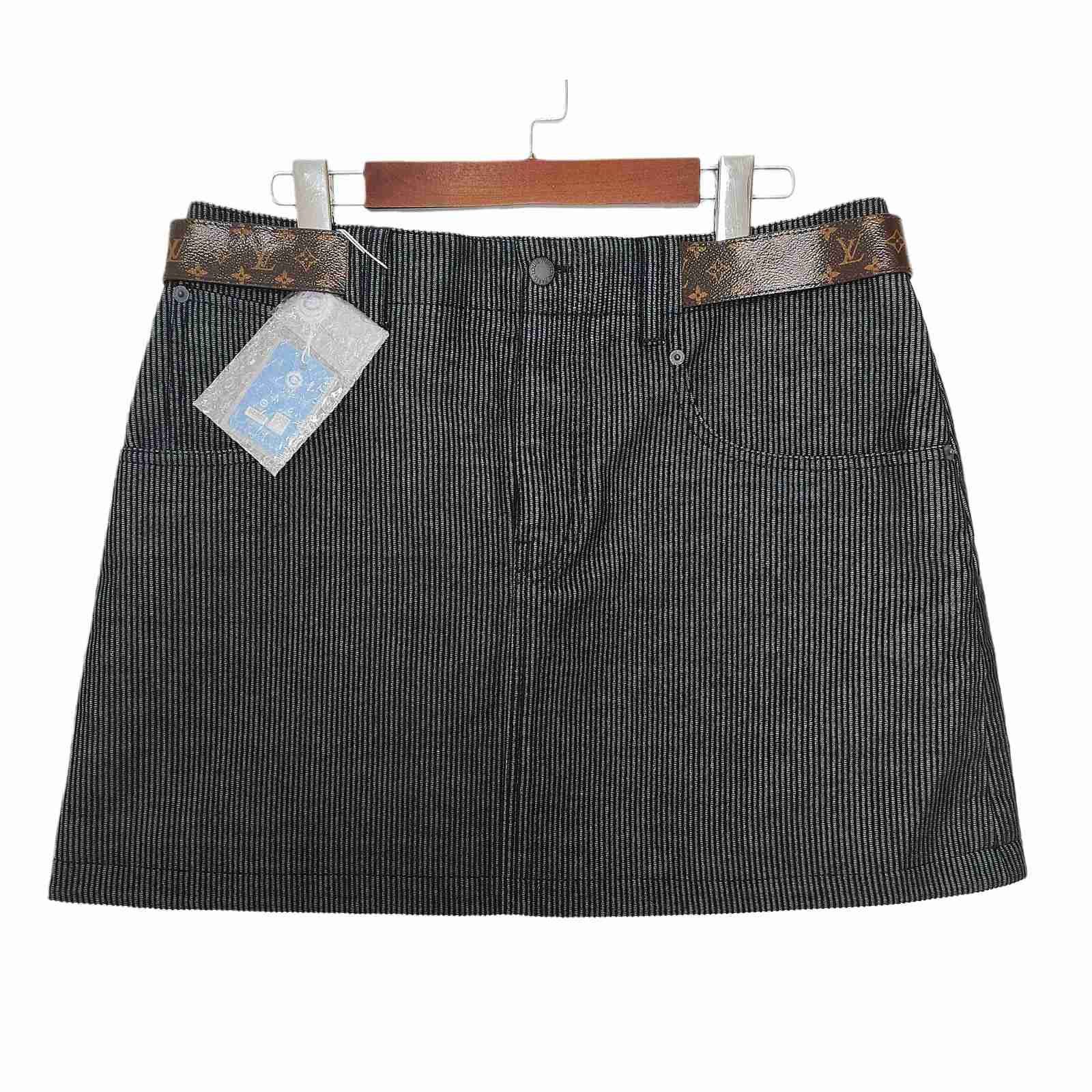 Louis Vuitton Louis Vuitton Monogram Stripe Mini Skirt Size 42 Size 30" / US 8 / IT 44 - 1 Thumbnail