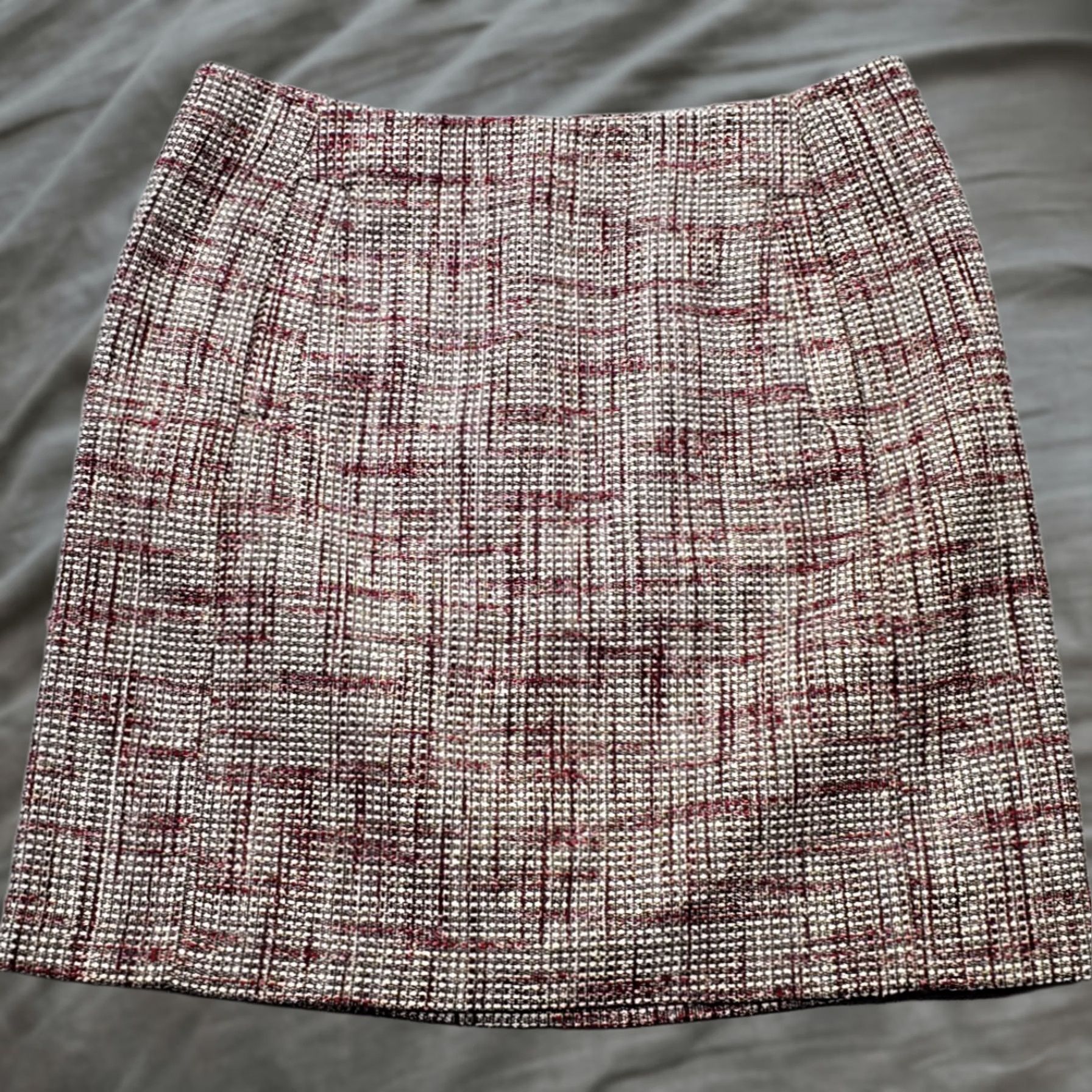 Banana Republic Banana Republic Skirt Womens 4 Mini Tweed Lined Back Zip Patterned Multicolor Summer Casual Womens Size 4 Size 27" / US 4 / IT 40 - 1 Thumbnail