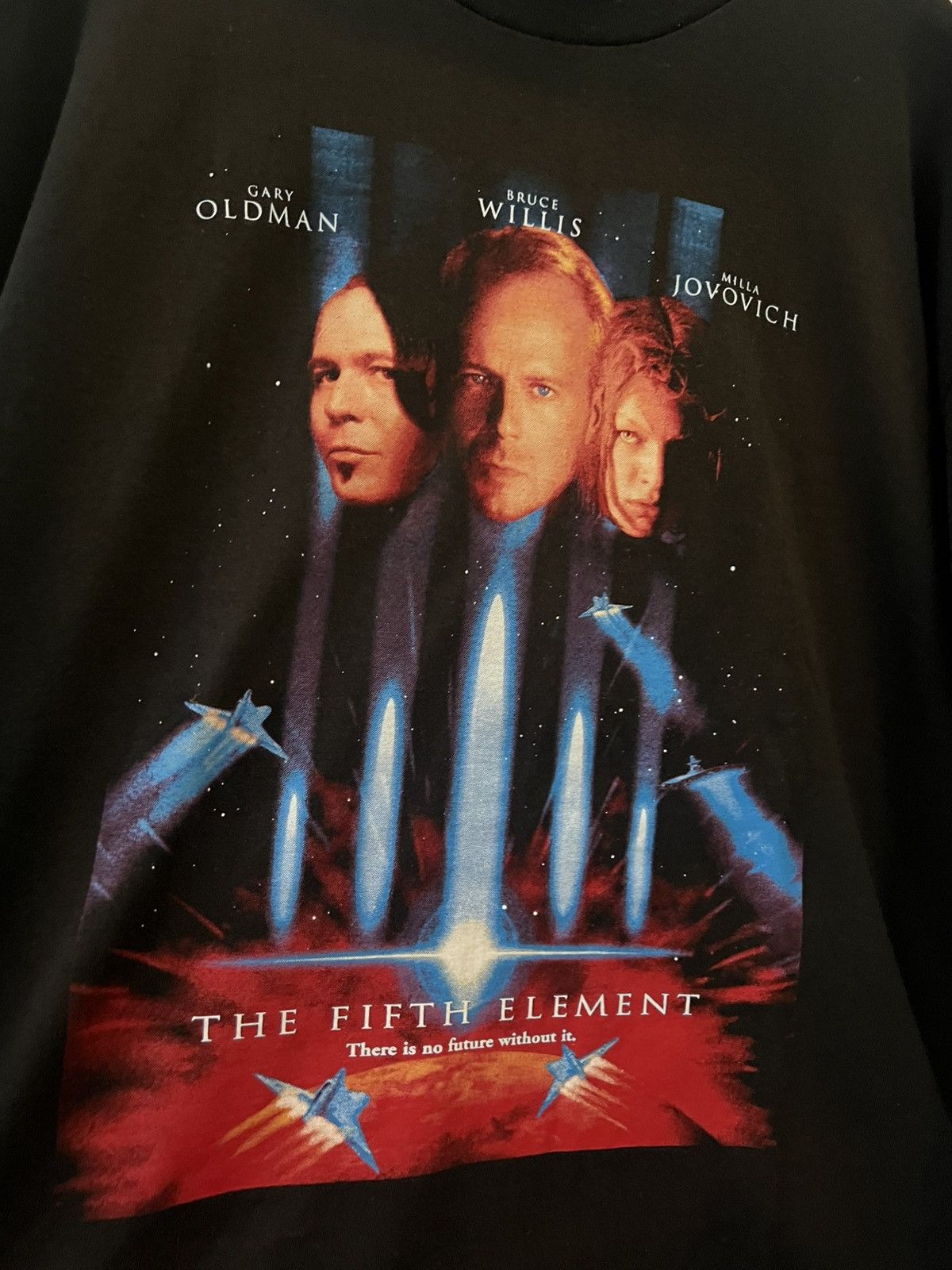 Vintage Vintage 1997 The Fifth Element by Bruce Willis Luc Besson Size US XL / EU 56 / 4 - 3 Thumbnail